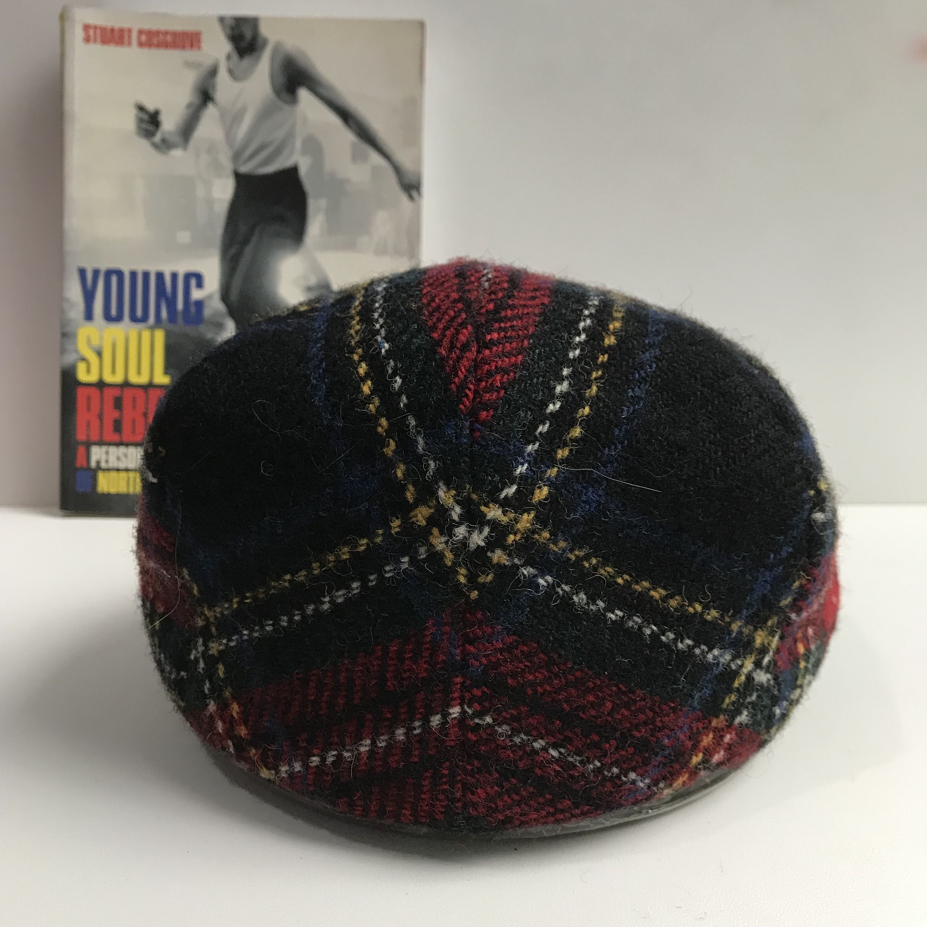 Harris Tweed × Vintage Vintage hats in the belfry Harris Tweed Scottish Wool Flat Size ONE SIZE - 4 Thumbnail