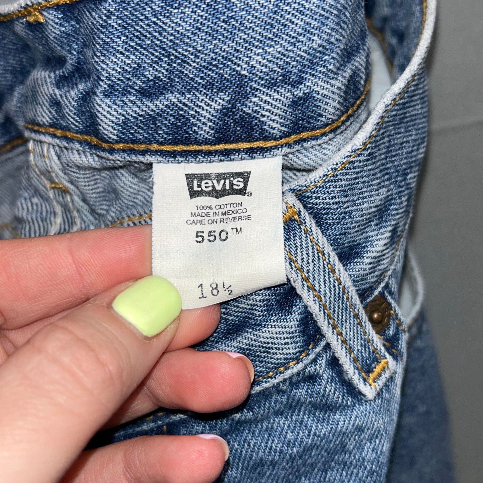Levi's × Vintage Vintage Levi's Jeans 550 Relaxed High Rise Mom Jeans 30" Size 32" / US 10 / IT 46 - 10 Thumbnail