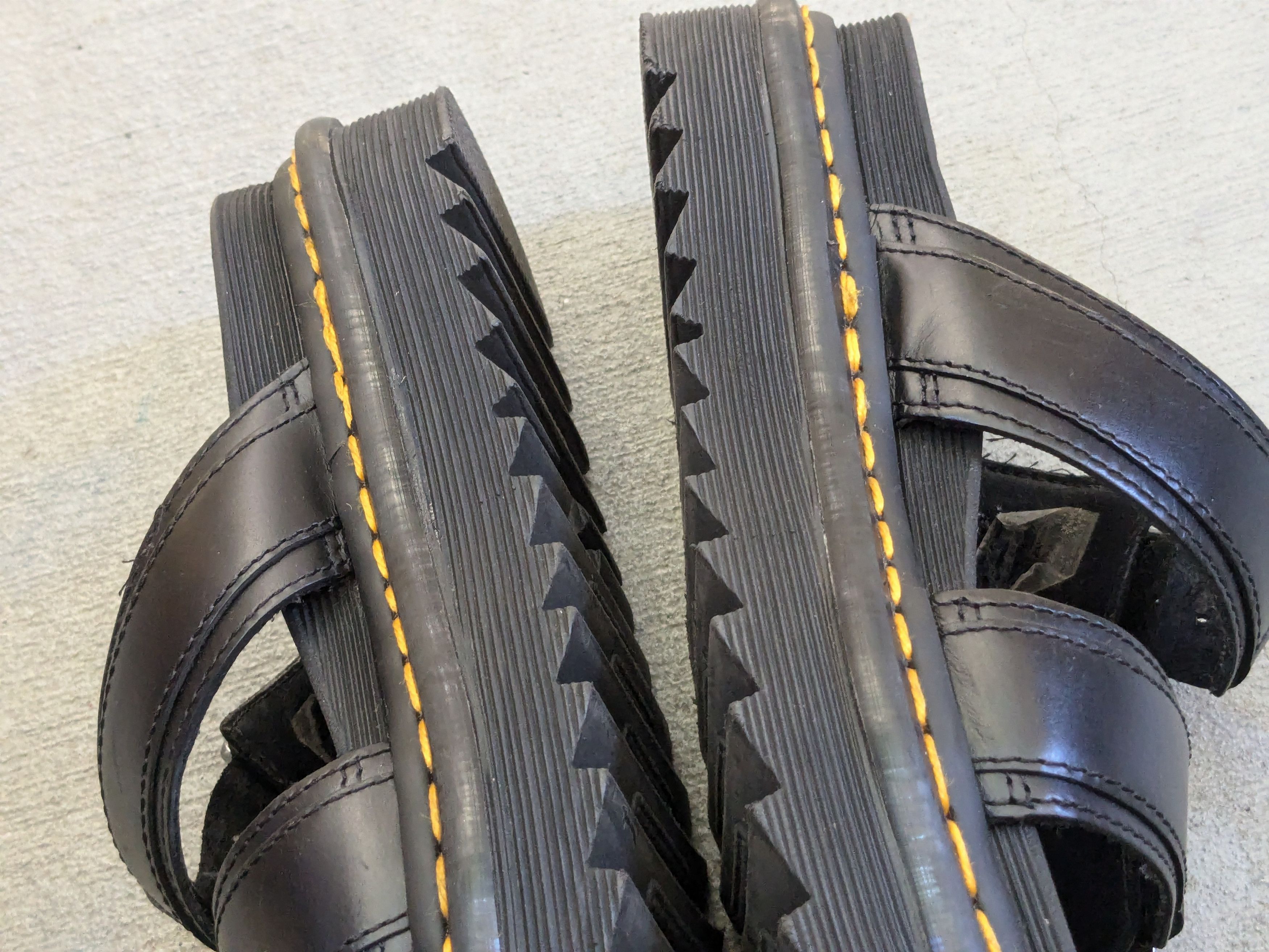 Dr. Martens Dr. Martens Myles Sandals Black Men 6 Leather Strap Size US 6 / EU 39 - 10 Thumbnail
