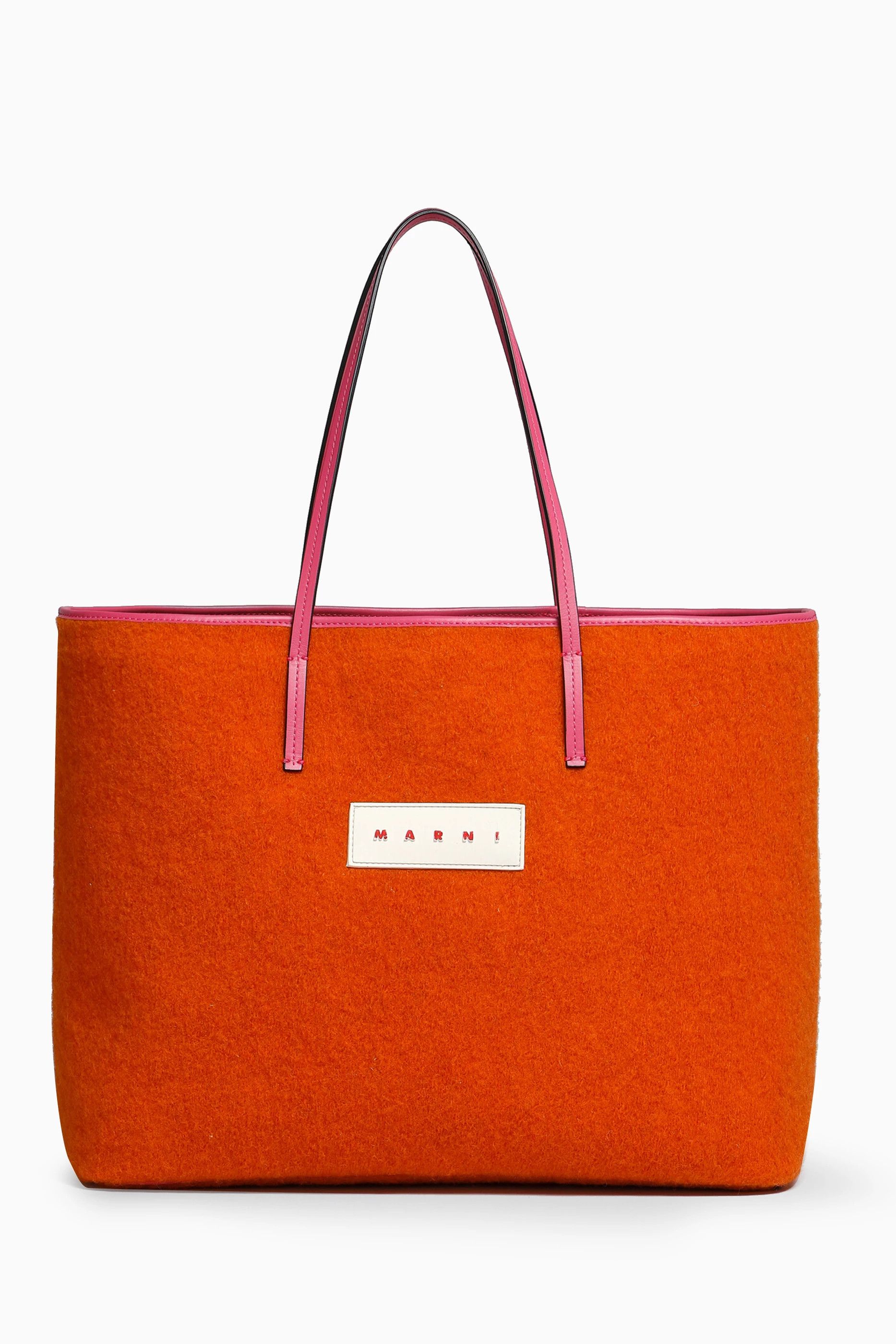 o1w1db10524 Size-OS Resverble Tote Bag in Red