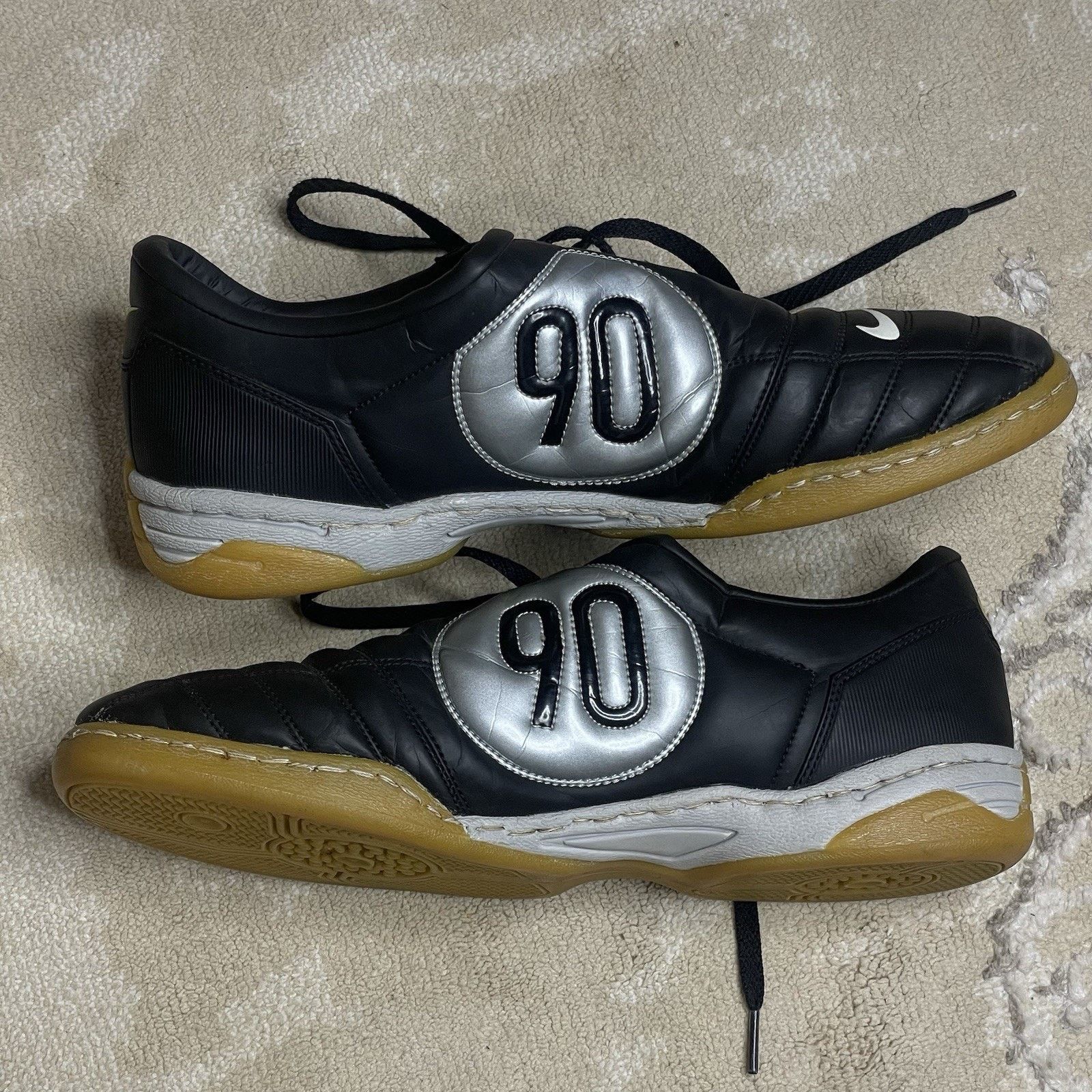 Nike vintage Nike Total 90 lll Indoor Shoes Football Soccer 2004 Size US 12 / EU 45 - 2 Thumbnail