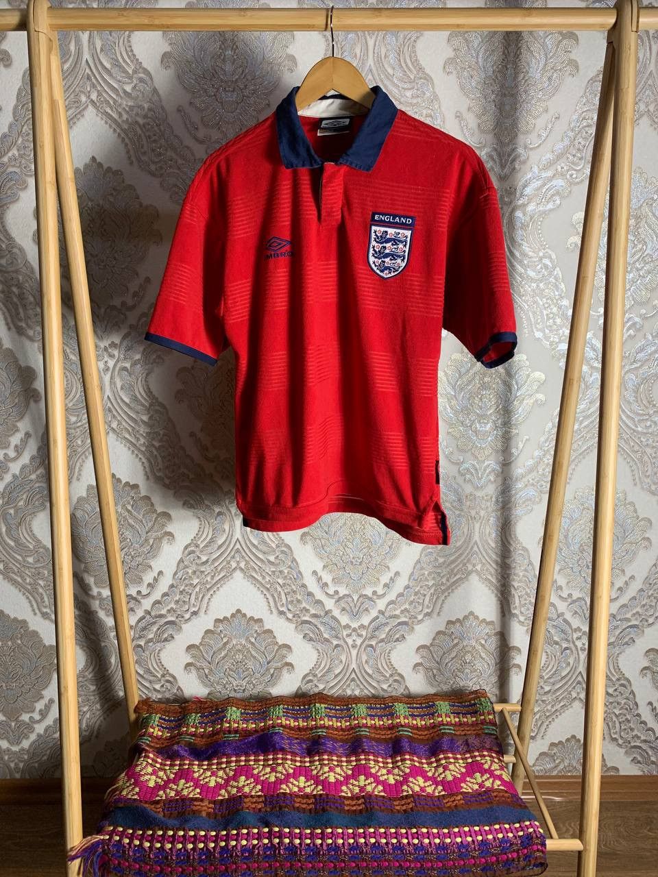 Umbro VINTAGE UMBRO ENGLAND RETRO SOCCER JERSEY MANCHESTER Y2K 90s Size US S / EU 44-46 / 1 - 1 Thumbnail