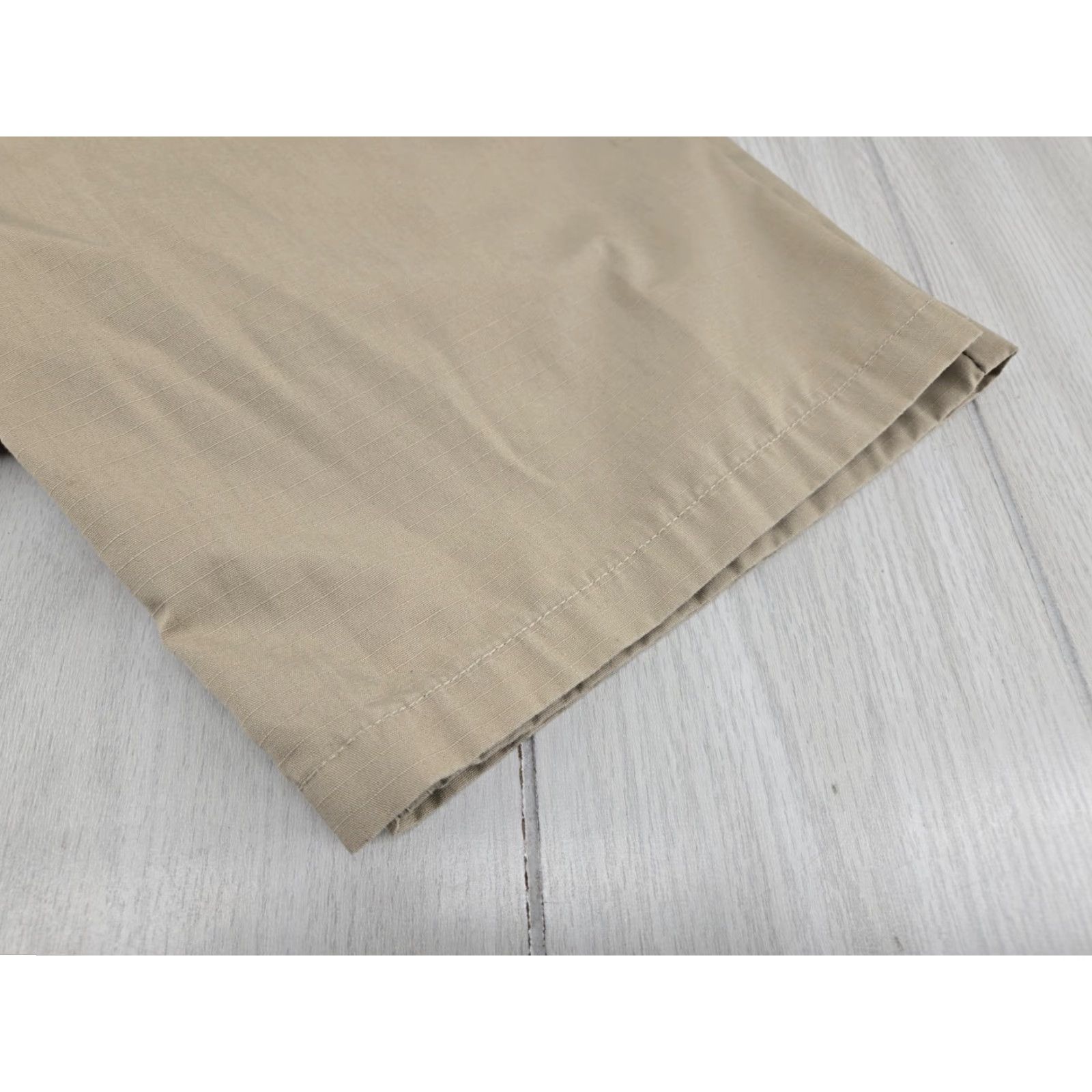 Propper VINTAGE Propper Tactical Cargo Pants Tan Mens 42x30 Cargo Pants Mens Tan 40 Regular Inseam 30 9" Leg Opening Mens Size US 40 / EU 56 - 5 Thumbnail