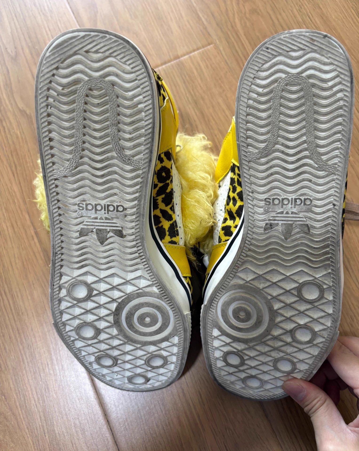 Adidas Adidas x JS 2015SS Vintage Yellow Fur Bone Shoes 40.5 Size US 7.5 / EU 40-41 - 8 Thumbnail