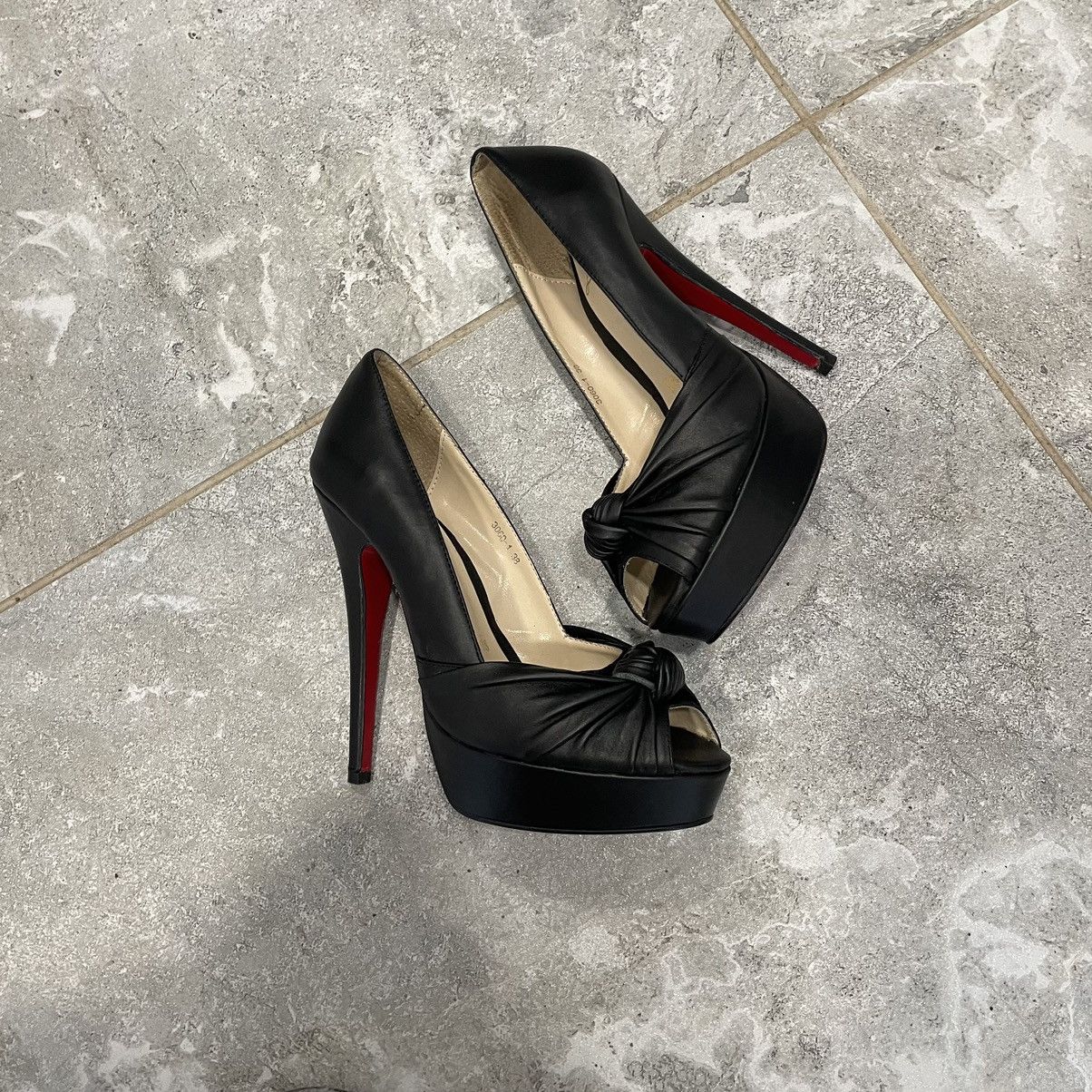Christian Louboutin 38 Christian Louboutin Luxury heels Greissimo Leather Pump Size US 8 / IT 38 - 1 Thumbnail