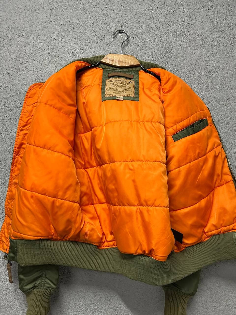 Alpha Industries Alpha Industries NASA mens bomber jacket size M Size US M / EU 48-50 / 2 - 9 Thumbnail
