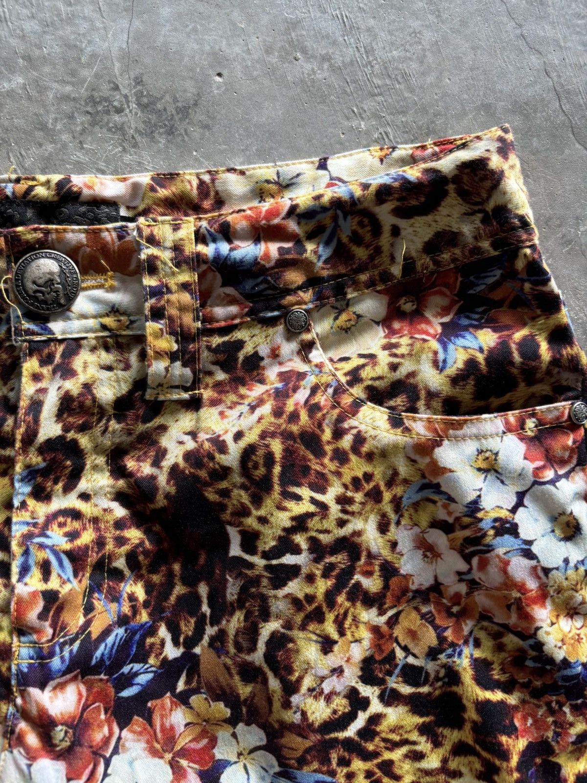 20471120 × Hysteric Glamour × If Six Was Nine Crazy XFRM leopard flower overprint short punk rockstar Size US 32 / EU 48 - 9 Thumbnail