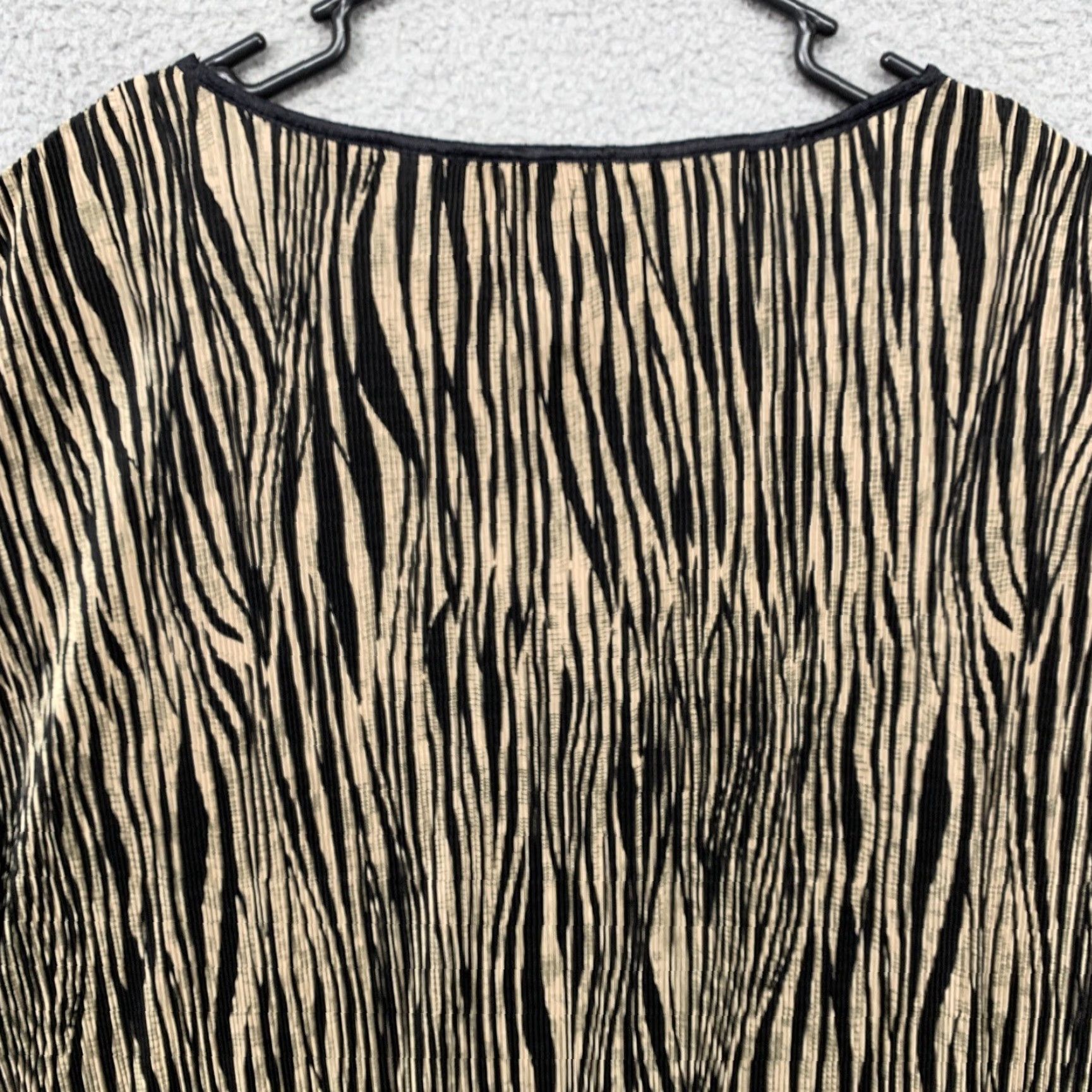 Lee KATHIE LEE Pullover Top Woman's XL Black Tan Textured Soft Stretch Short Sleeve Size XL / US 12-14 / IT 48-50 - 5 Thumbnail