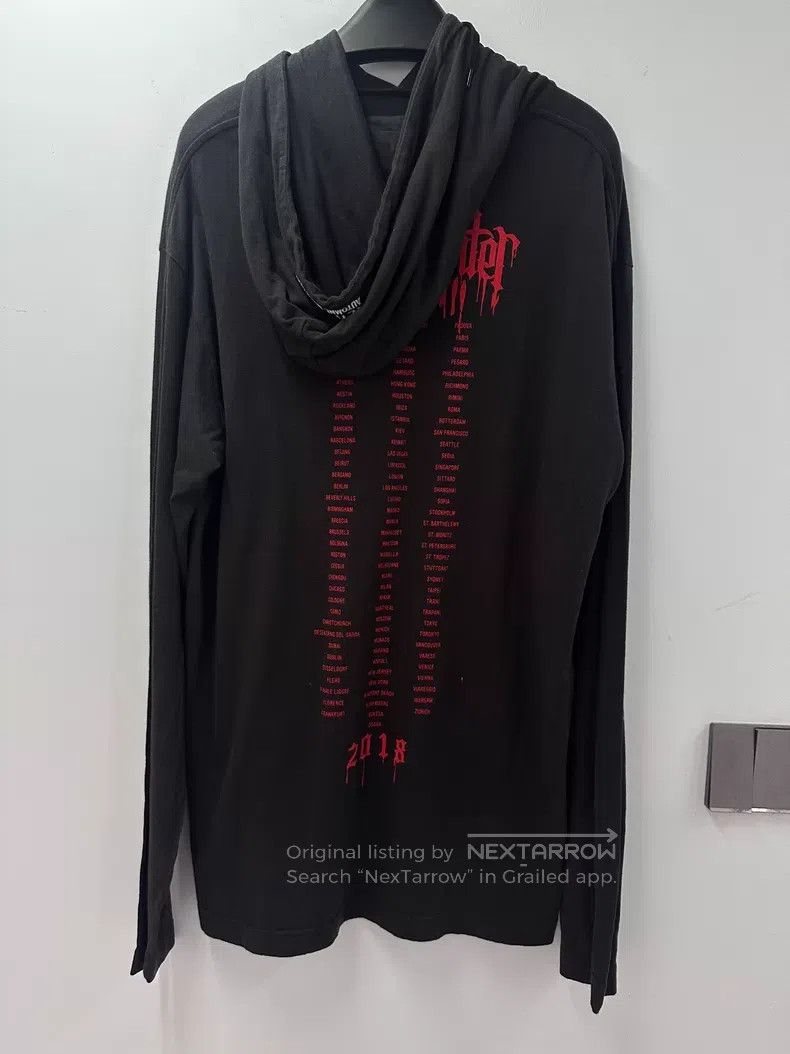 Vetements VETEMENTS Blood Droplets Sanskrit Lightweight Sweatshirt Size US S / EU 44-46 / 1 - 3 Thumbnail