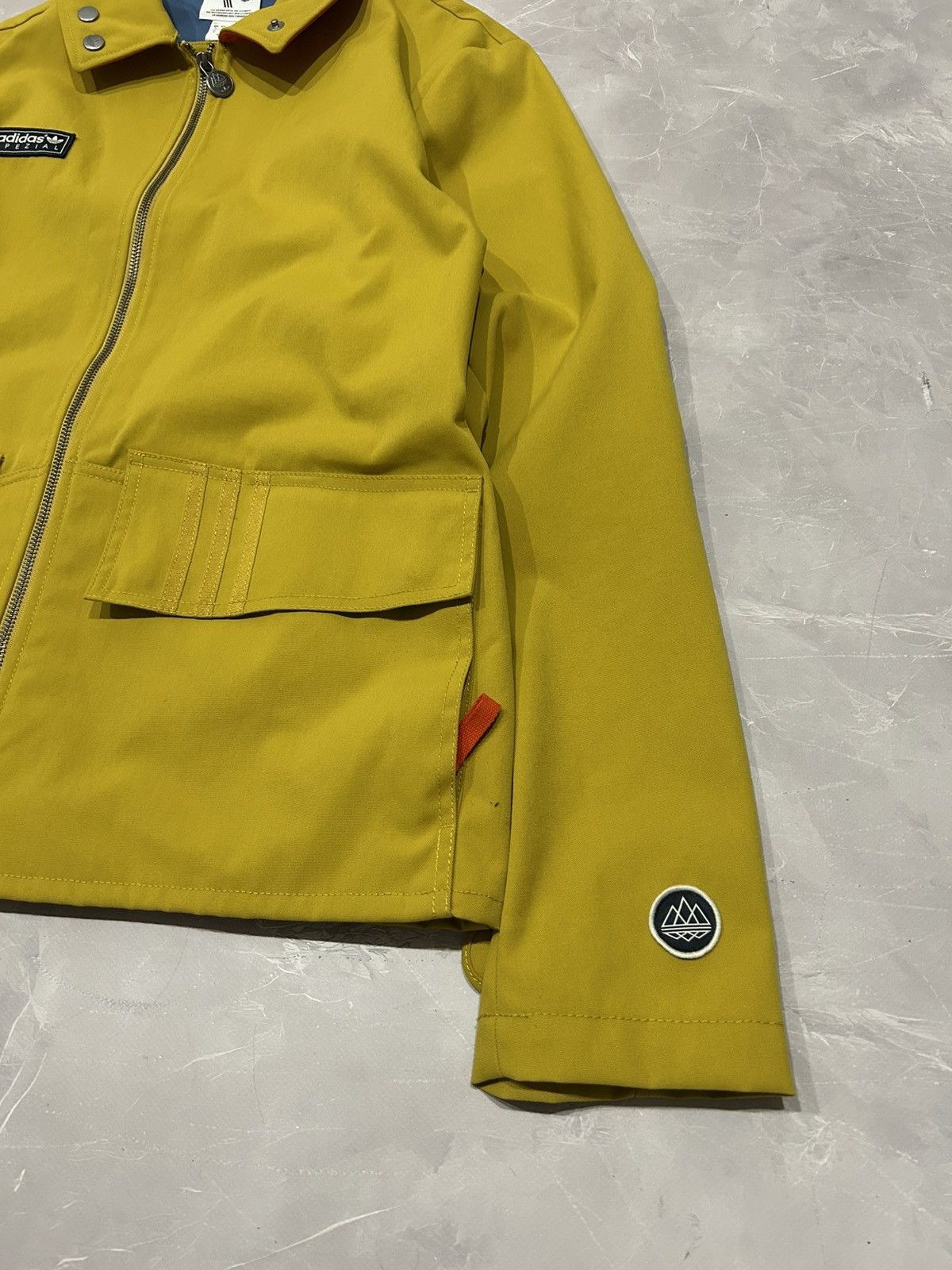 Adidas Very rare Adidas Spezial waterproof jacket Size US M / EU 48-50 / 2 - 2 Thumbnail