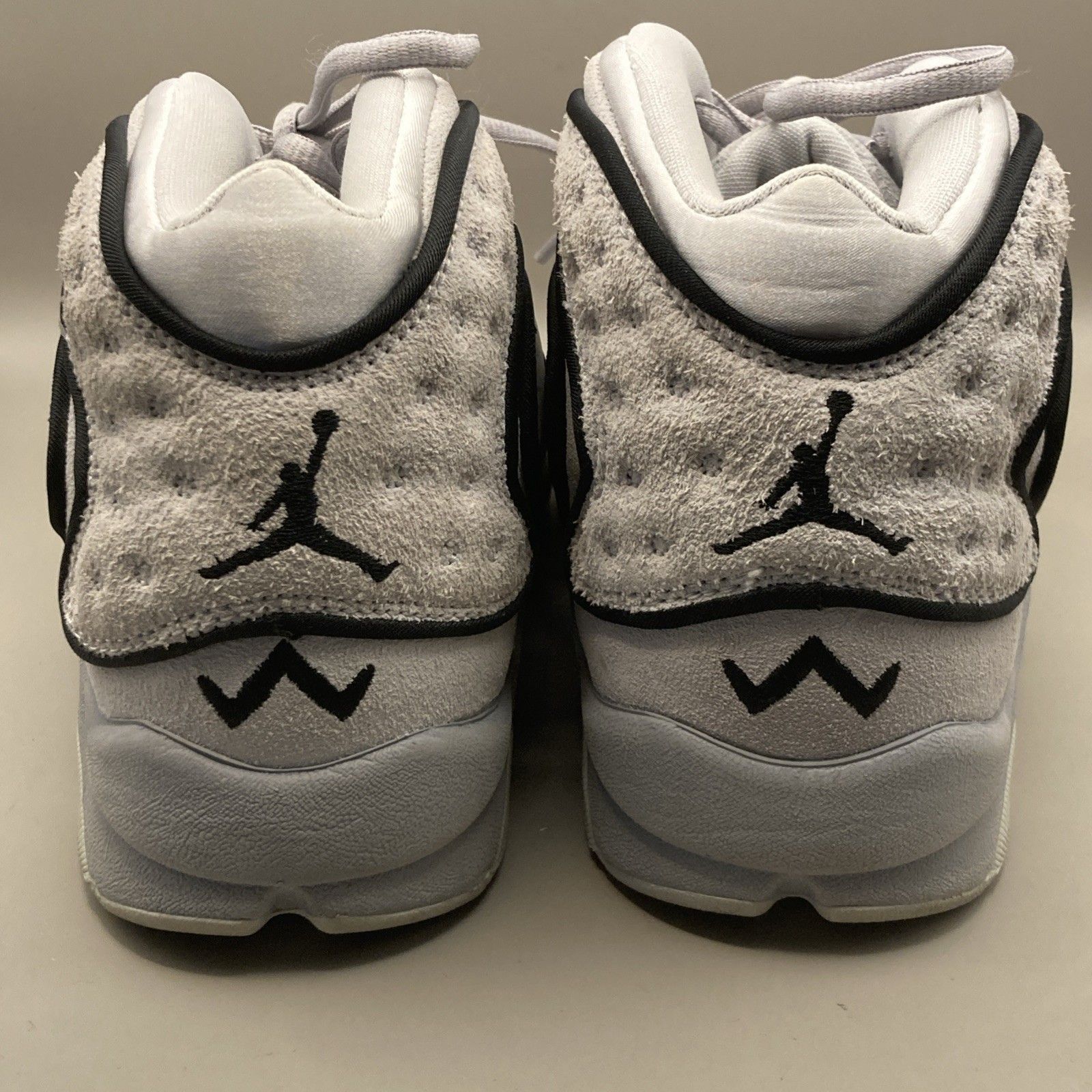 Jordan Brand Nike Air Jordan OG Sneaker Retro Cement Gray Woman's Size 8 Size US 8 / IT 38 - 5 Thumbnail