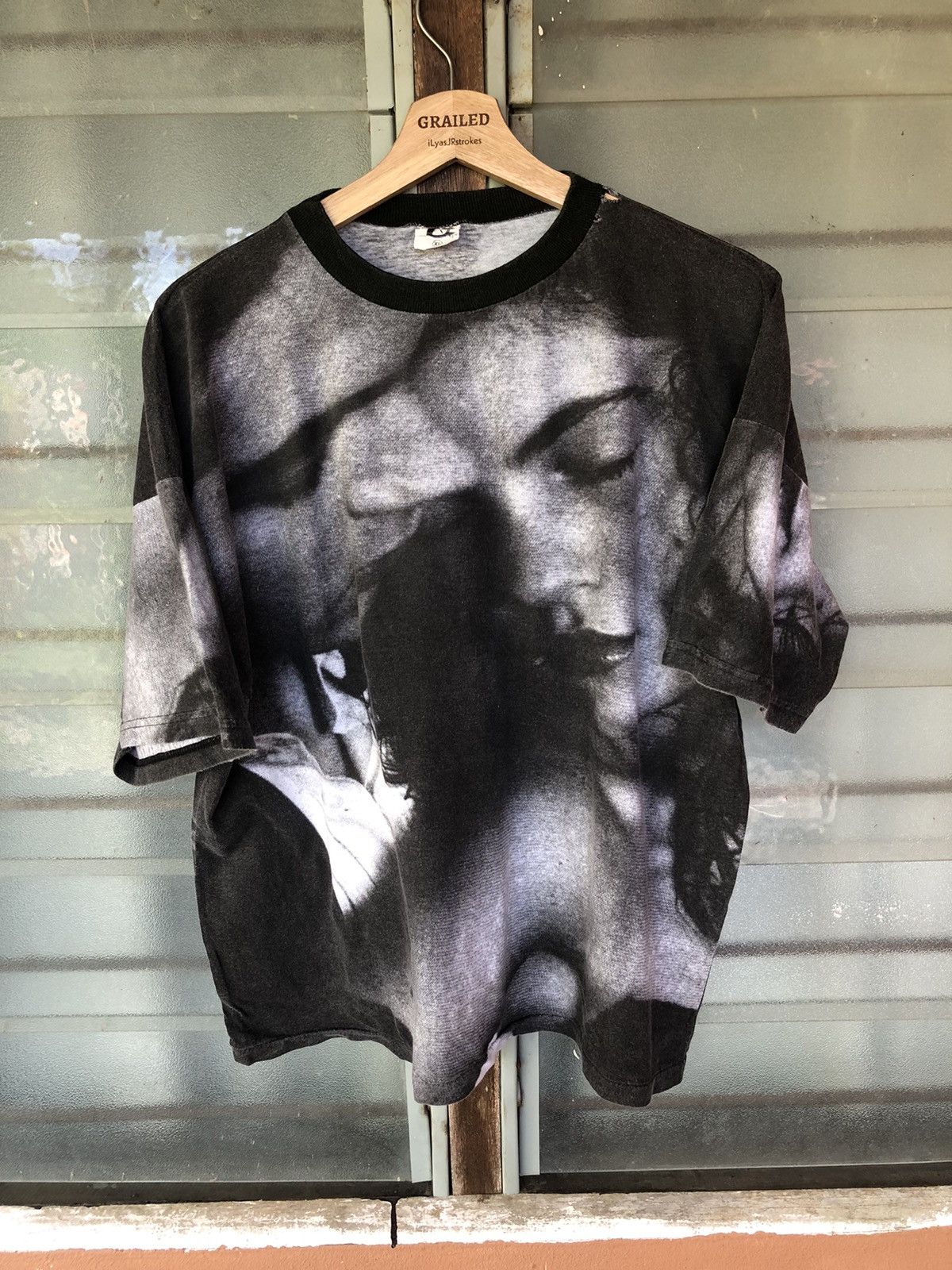 Vintage Vintage Overprint Art Made in Greece Shirt Tee Rare Size US M / EU 48-50 / 2 - 1 Thumbnail