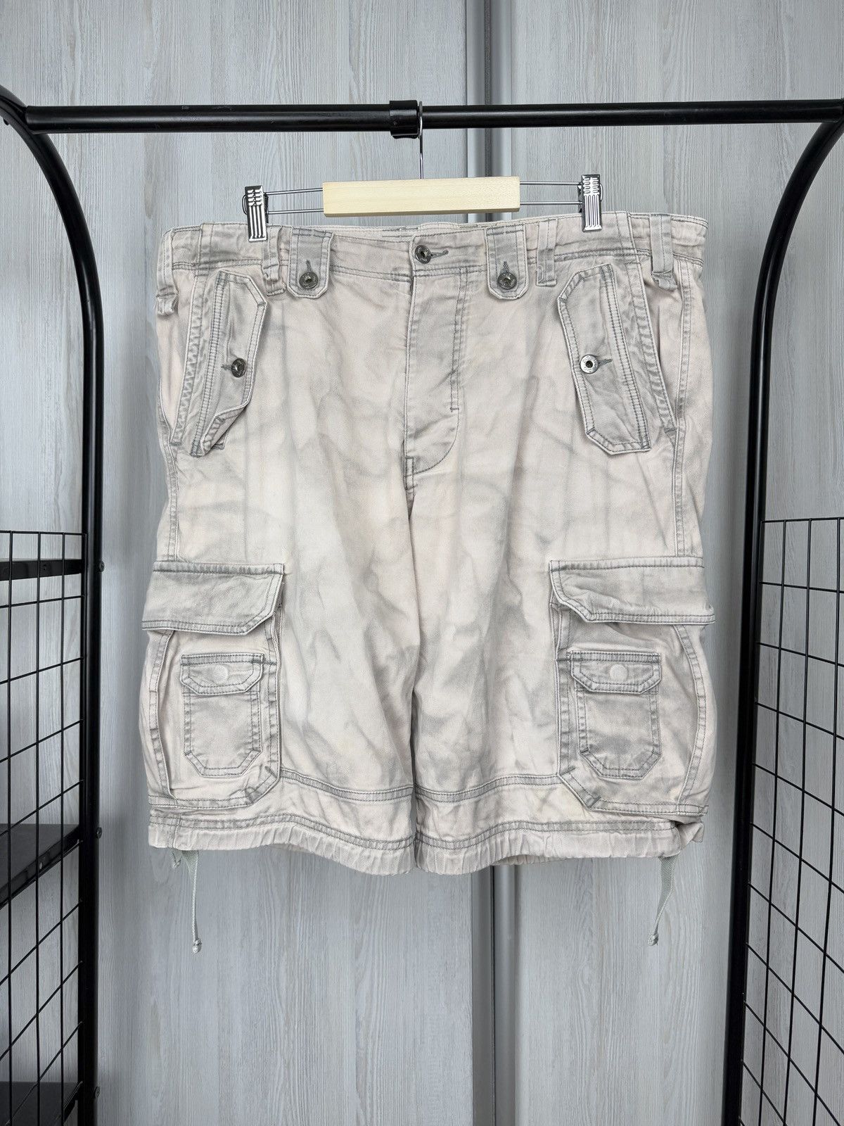 Dolce & Gabbana Dolce & Gabbana y2k beige fade utility military cargo shorts Size US 38 / EU 54 - 1 Thumbnail