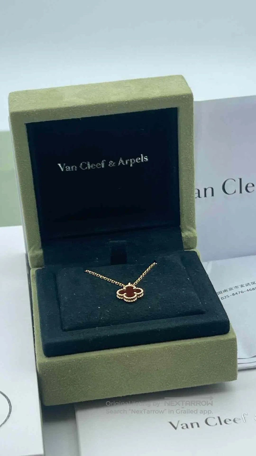 Van Cleef & Arpels Van Cleef Alhambra Carnelian Necklace Small. Size ONE SIZE - 2 Thumbnail
