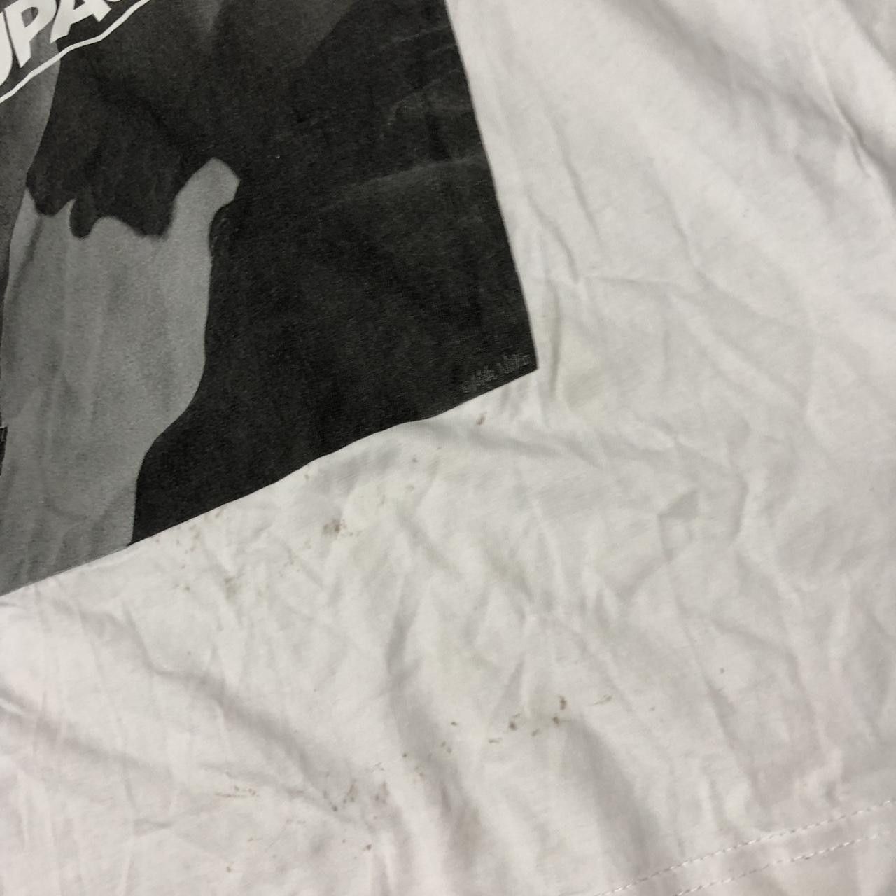 Other White Tupac graphic tee with small stains tee Size US S / EU 44-46 / 1 - 3 Thumbnail
