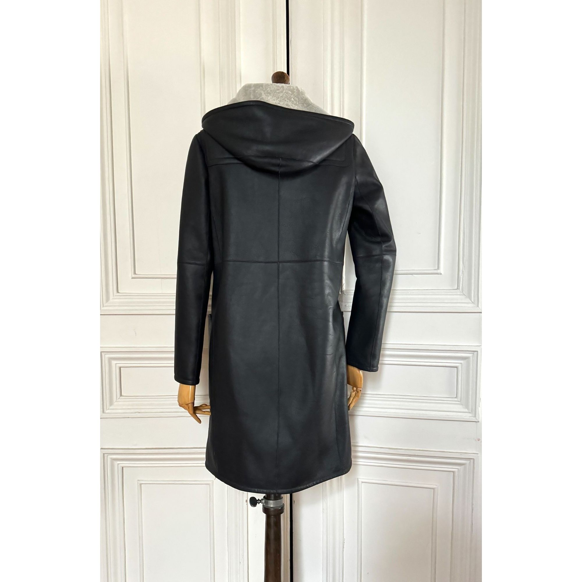 Jil Sander by Raf Simons 2012 Black Lambskin Fur Duffle Coat Size XS / US 0-2 / IT 36-38 - 4 Thumbnail