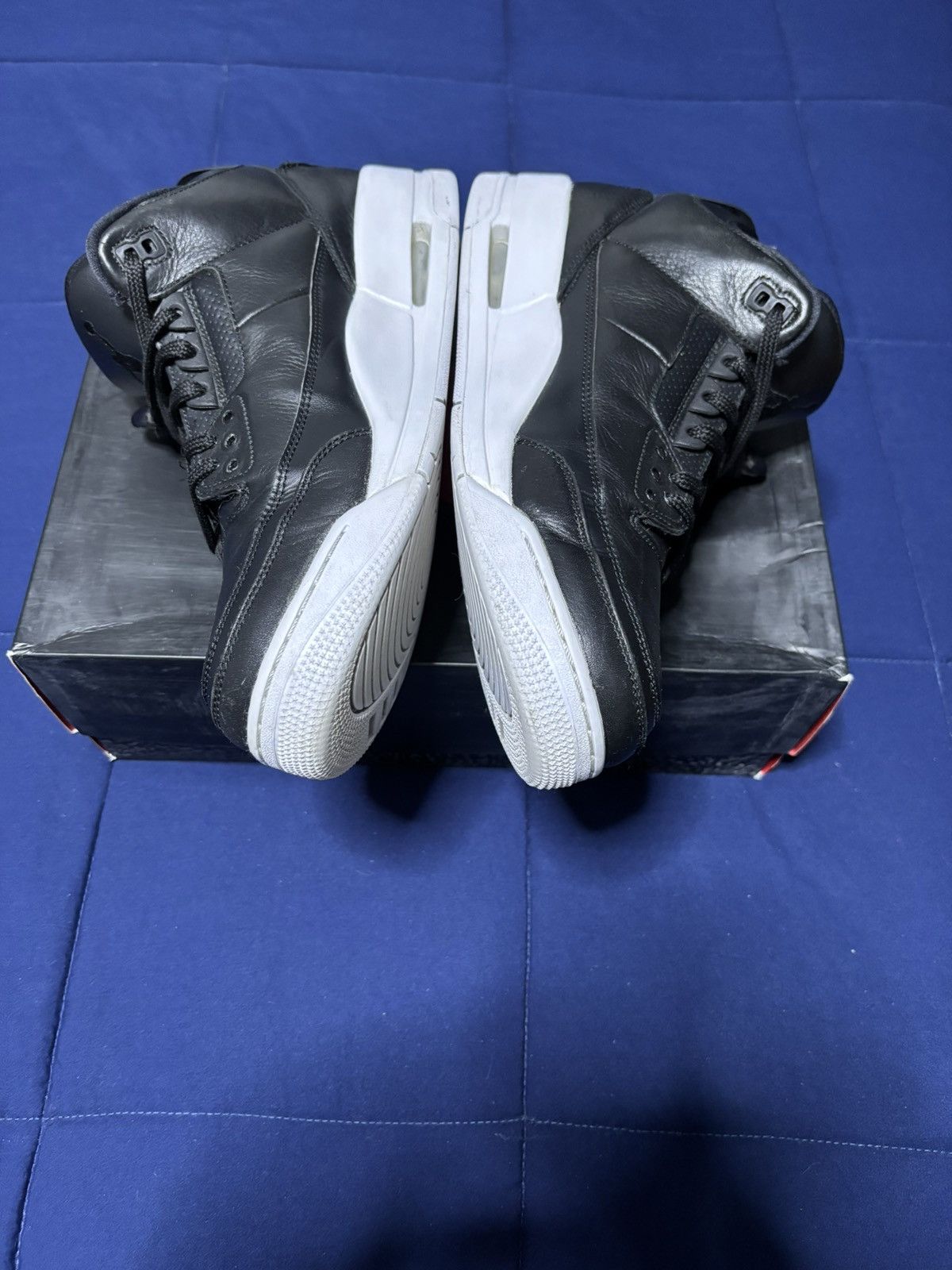 Jordan Brand Jordan 3 Retro Cyber Monday Size 13 Size US 13 / EU 46 - 4 Thumbnail