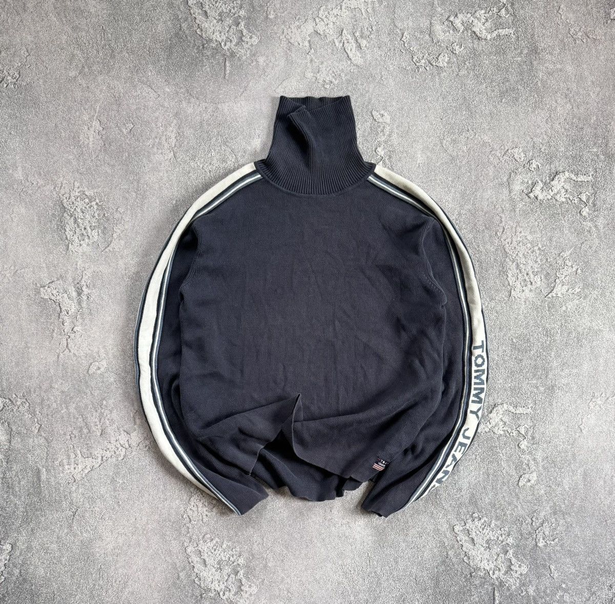 Tommy Hilfiger × Vintage Toomy Hilfiger L turtleneck sweater knitwear jumper pullover Size US L / EU 52-54 / 3 - 1 Thumbnail