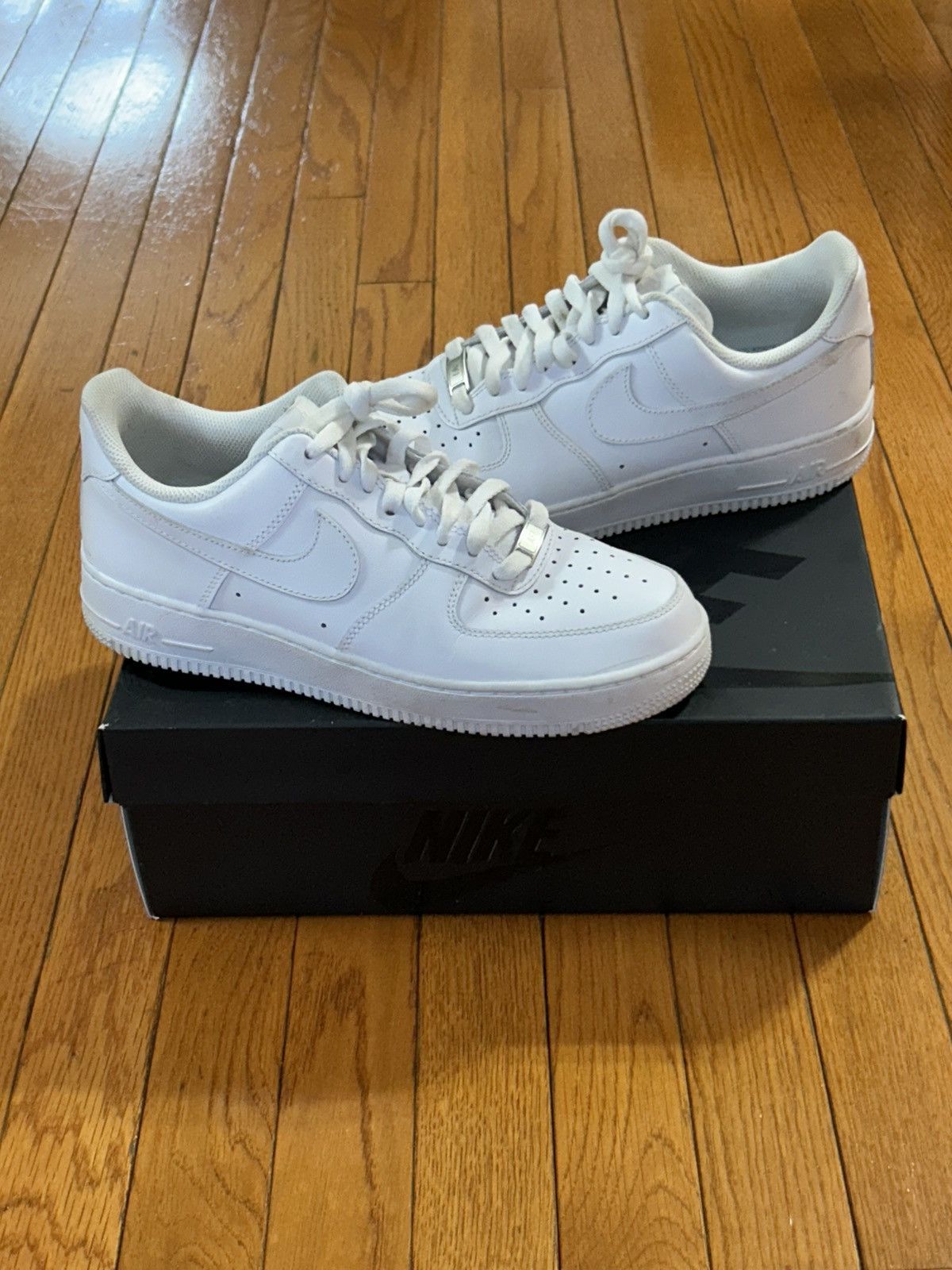 Nike Nike Air Force 1 White Size US 8.5 / EU 41-42 - 2 Thumbnail