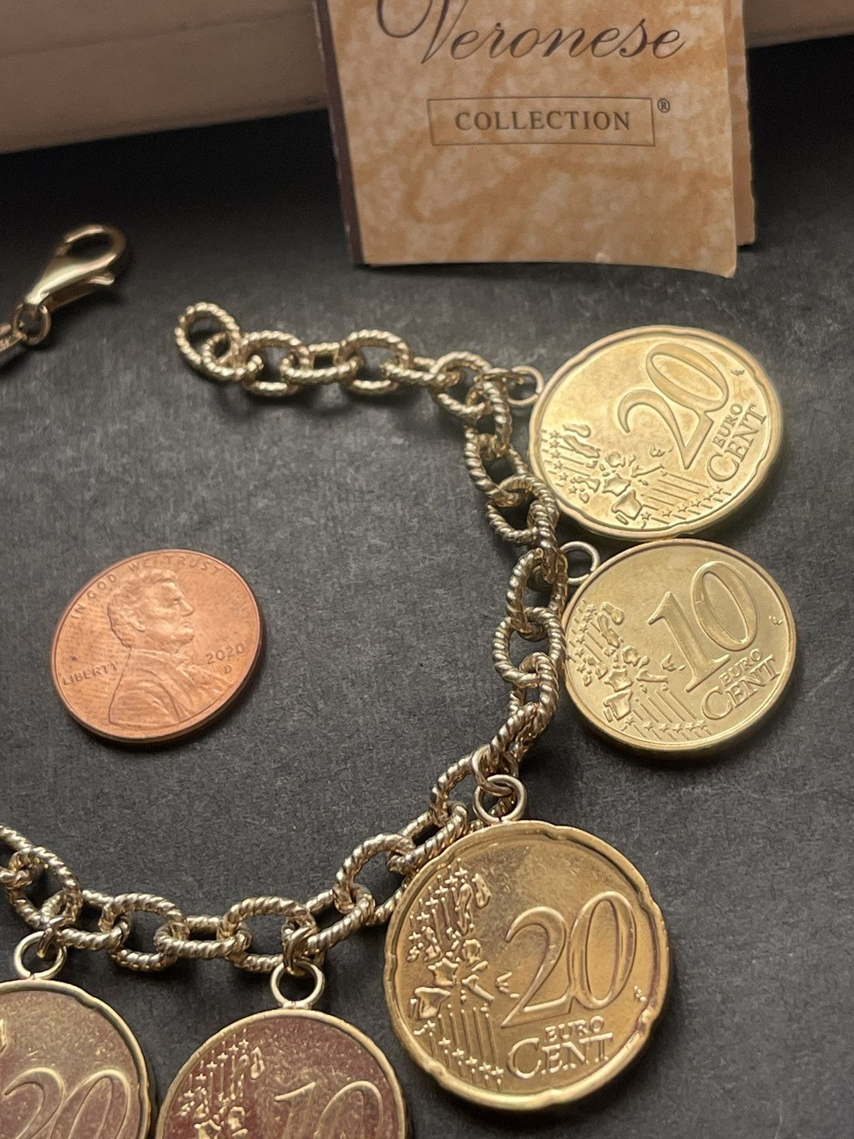 Vintage Veronese golden euro coin bracelet Size ONE SIZE - 8 Thumbnail