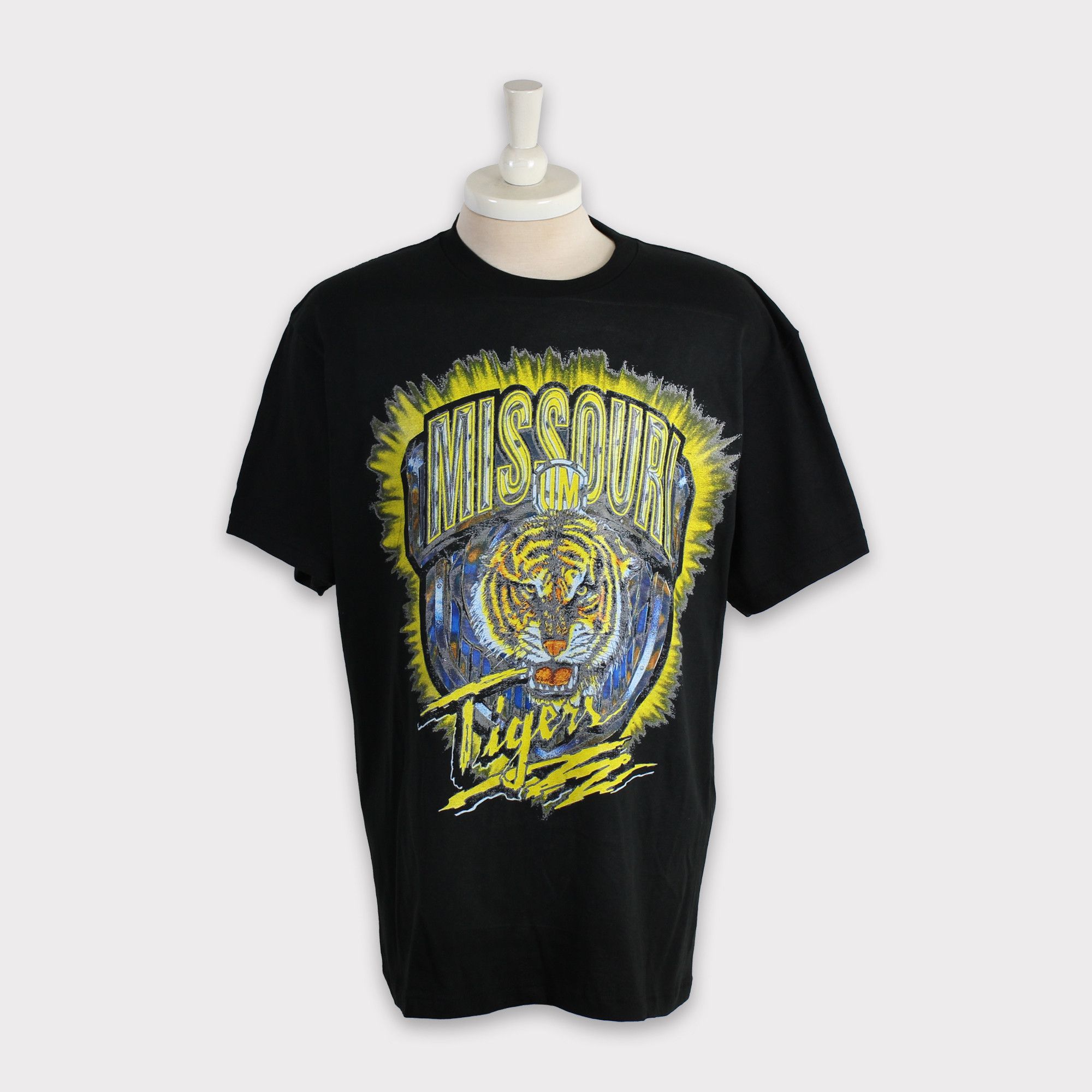 NCAA Missouri Tigers Tshirt/Hoodie/Sweatshirt/Shirt Size US XL / EU 56 / 4 - 1 Thumbnail