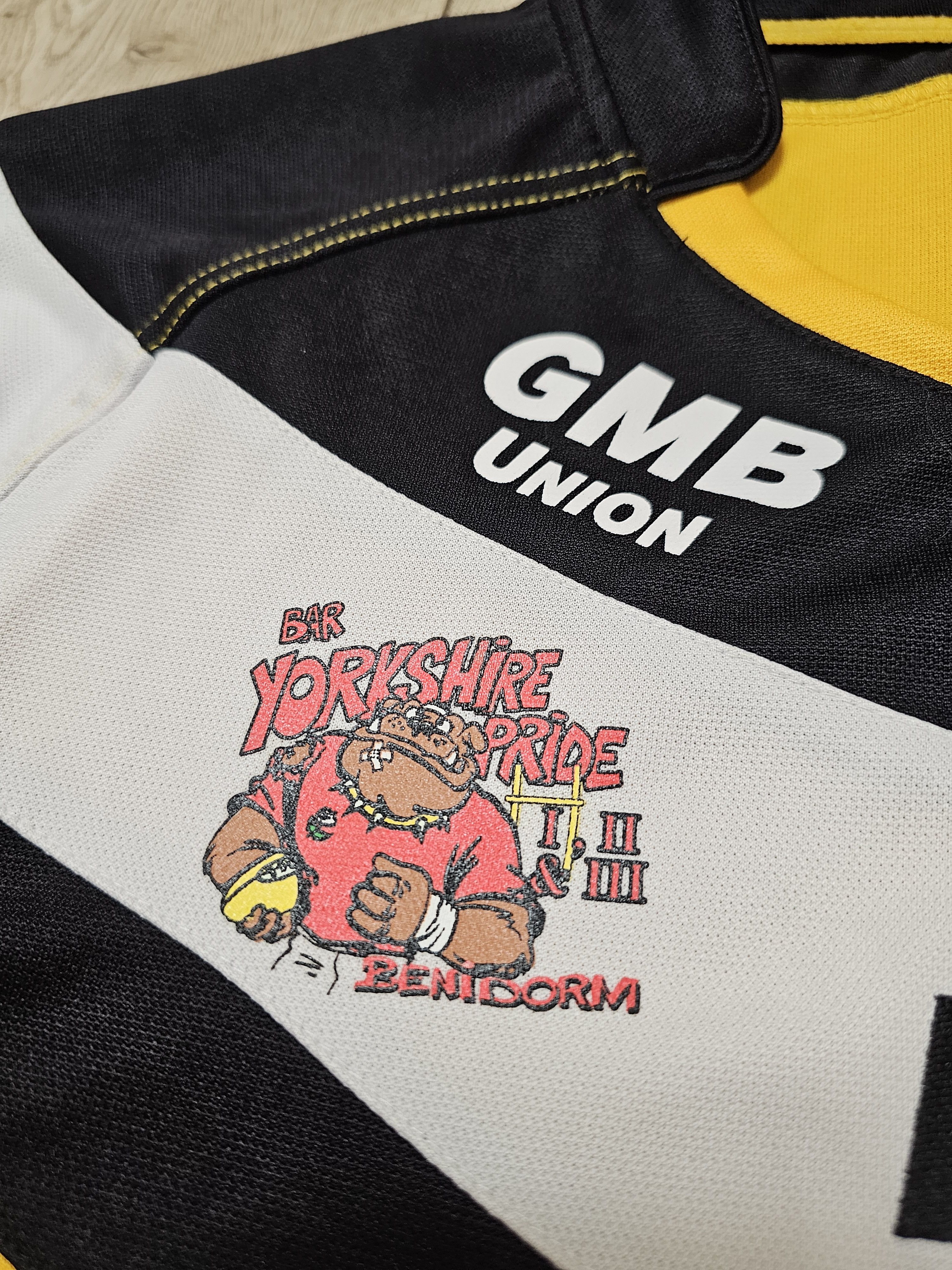Vintage CASTLEFORD TIGERS RUGBY JERSEY ENGLAND RUGBY JERSEY Size US XXL / EU 58 / 5 - 5 Thumbnail
