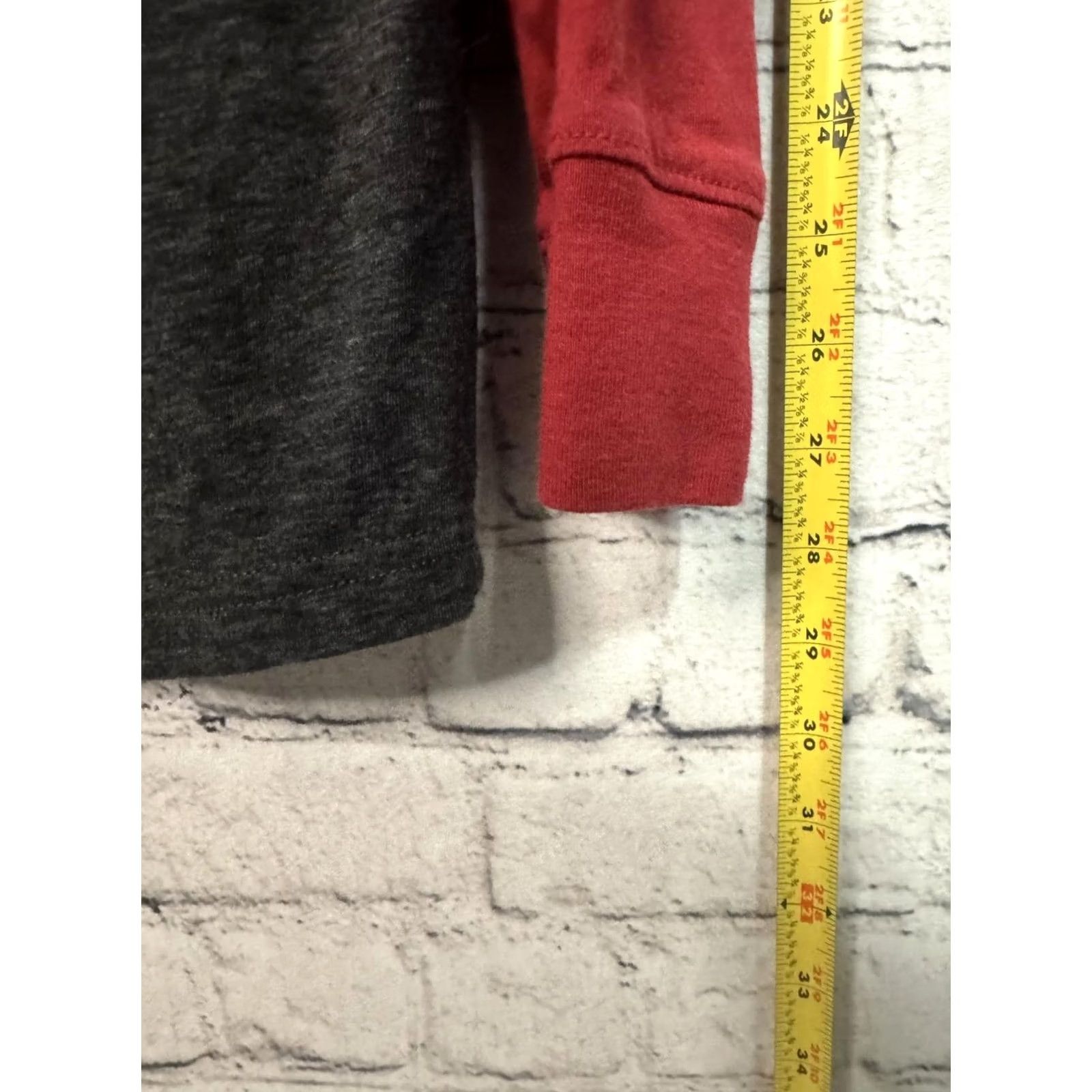 Vintage Colosseum Arkansas Razorbacks Long Sleeve Raglan Shirt XL Gray Crew Neck Graphic Print Men Size US XL / EU 56 / 4 - 5 Thumbnail