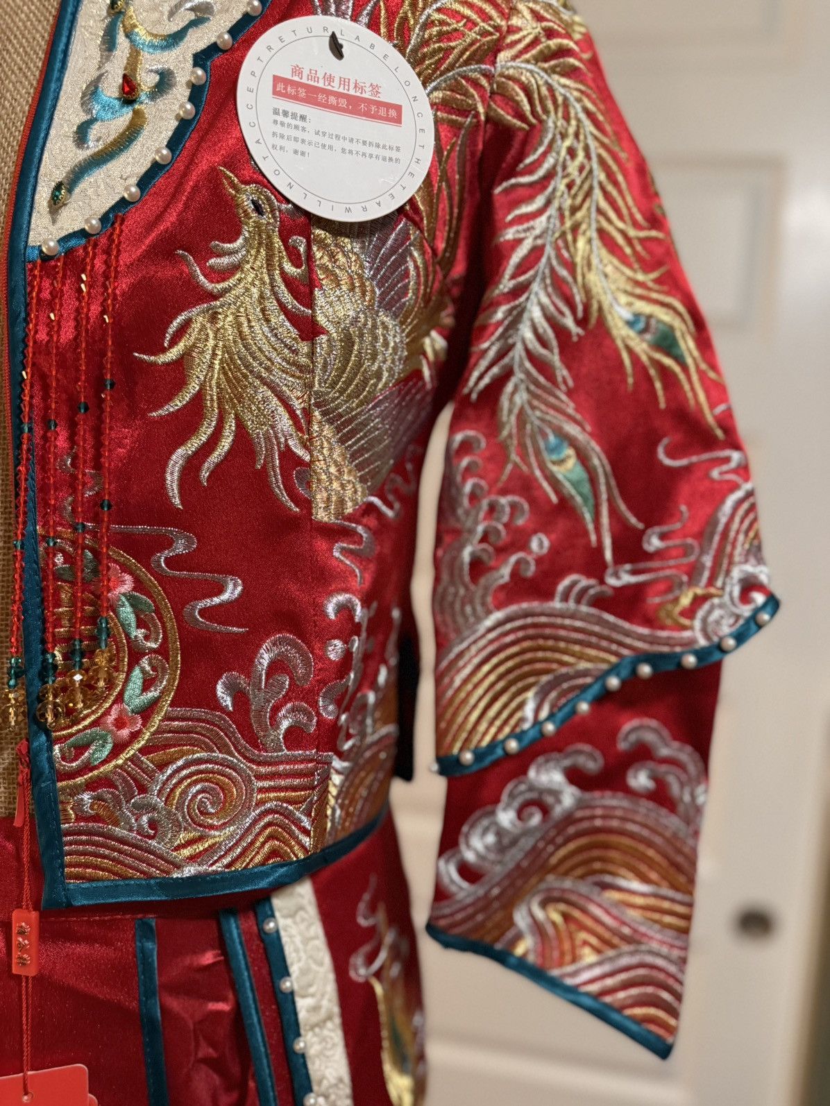 Other Chinese Traditional Embroidered Wedding Outfit – Size XXL Size XXL / US 16-18 / IT 52-54 - 3 Thumbnail