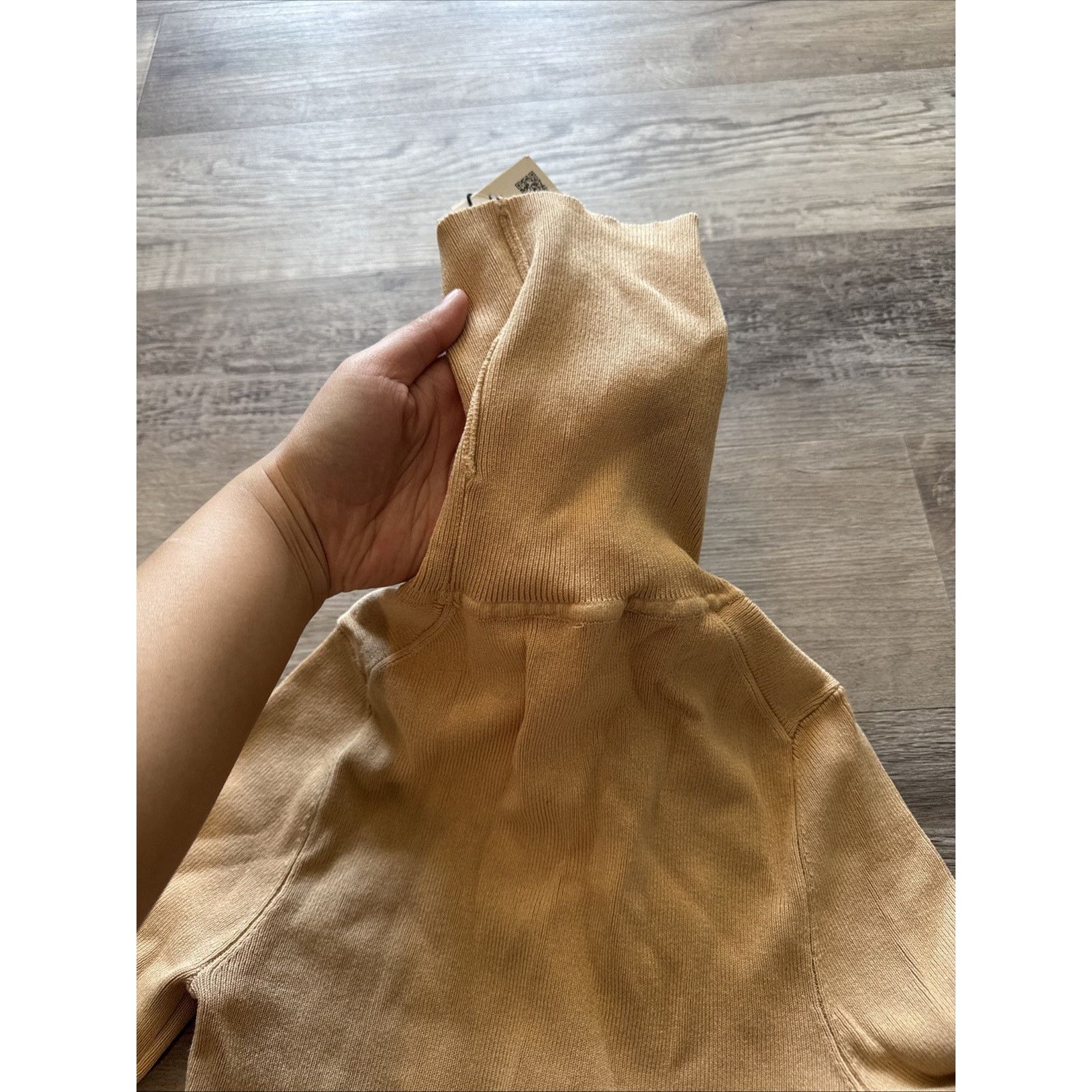 Zara Zara Women Cropped Turtleneck Long Sleeve Beige Top Size S Size S / US 4 / IT 40 - 7 Thumbnail