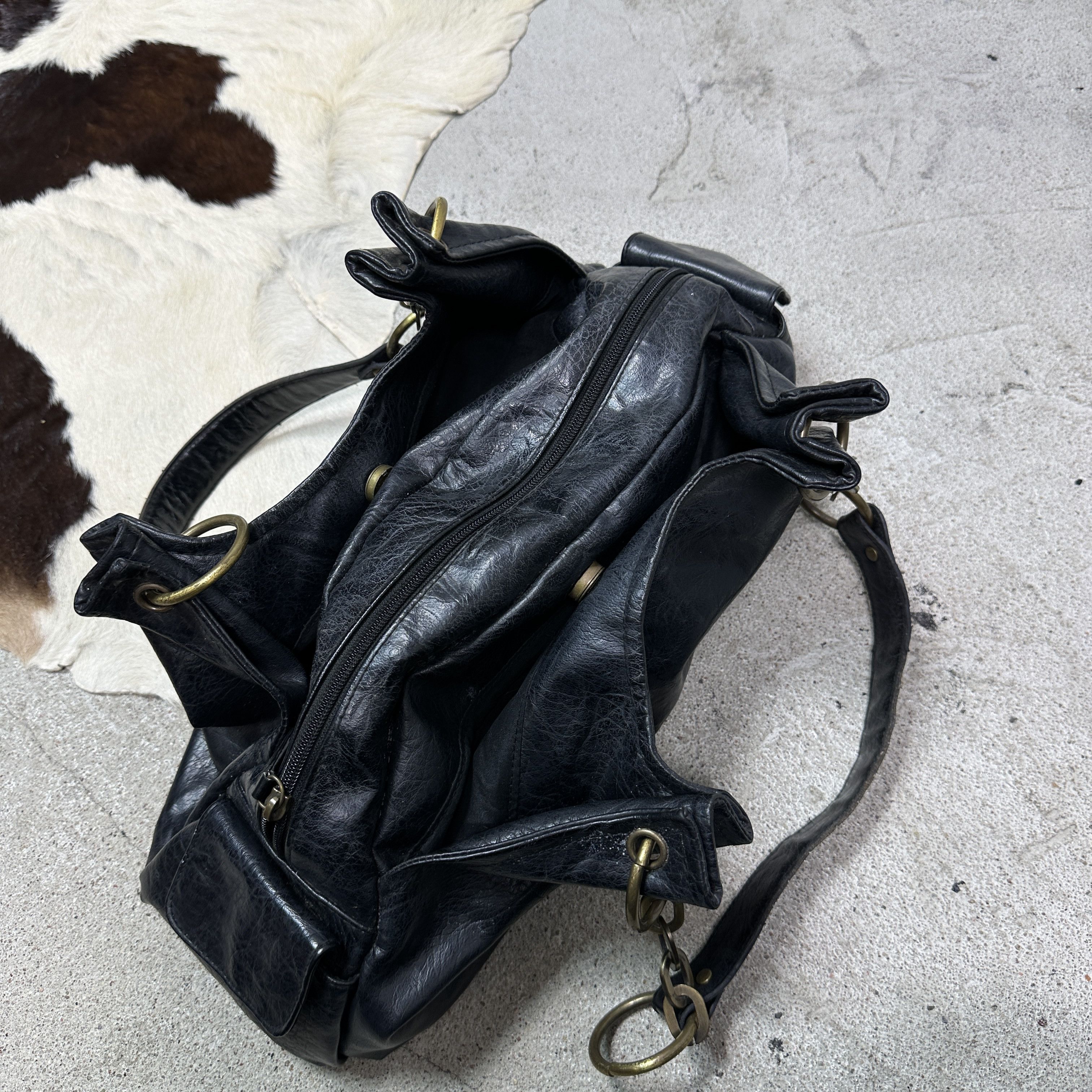 Faith Connexion Vintage Avant Garde Grunge Leather Faith Shoulder Bag Y2K Size ONE SIZE - 4 Thumbnail