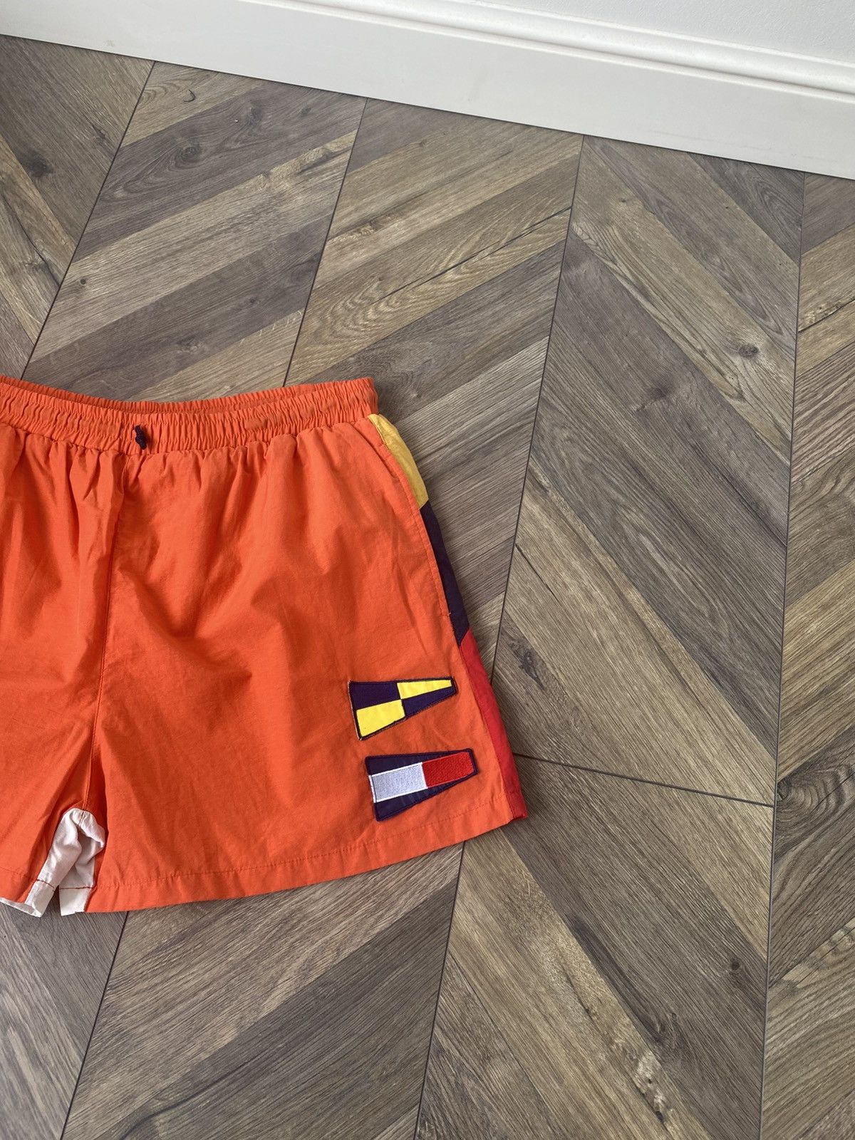 Tommy Hilfiger × Vintage Vintage 90s Tommy Hilfiger Nylon Shorts Size US 35 - 5 Thumbnail