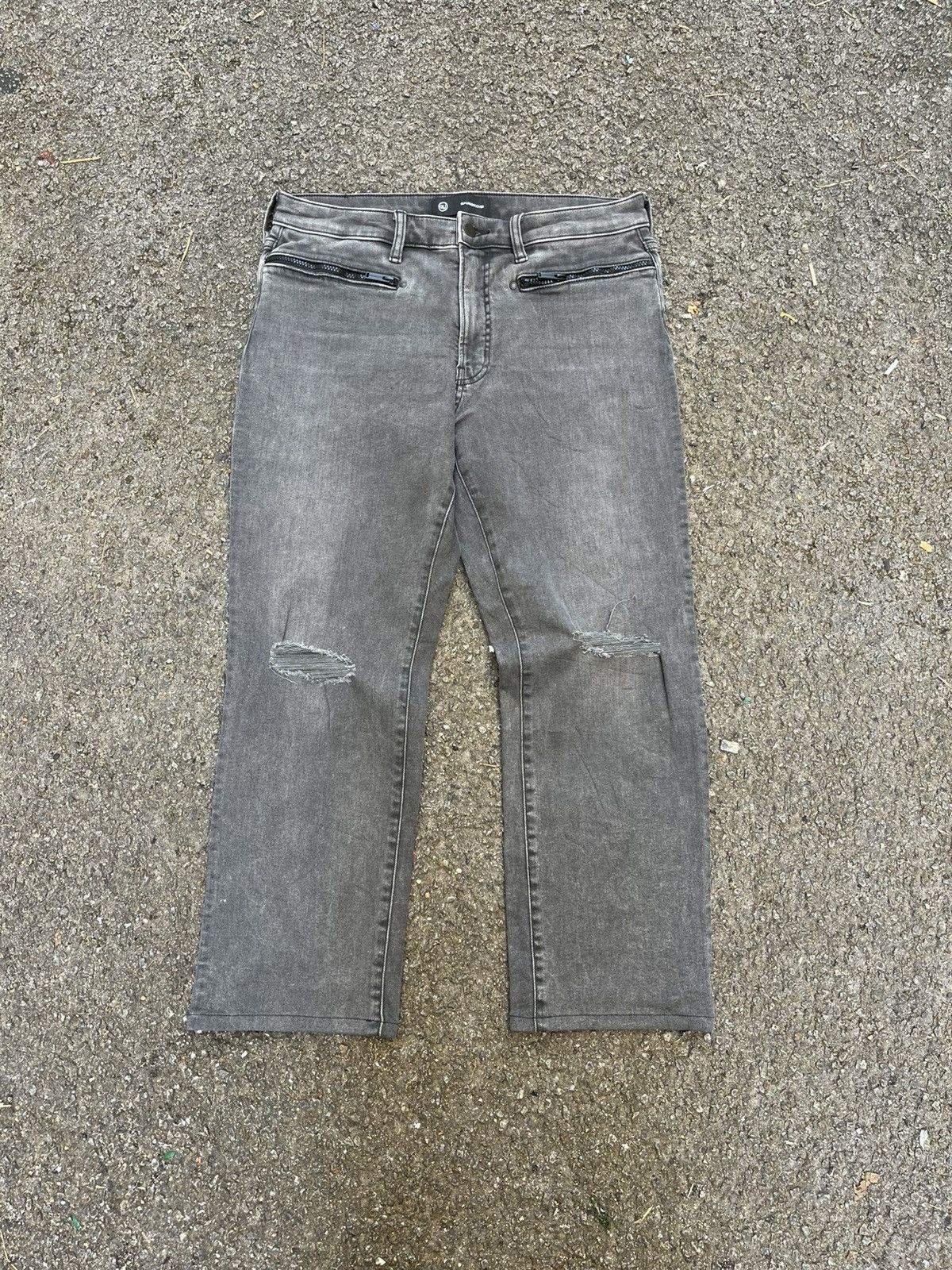 GU × Undercover Undercover × GU Damage Jeans Gray Pants Distressed Size US 32 / EU 48 - 1 Thumbnail