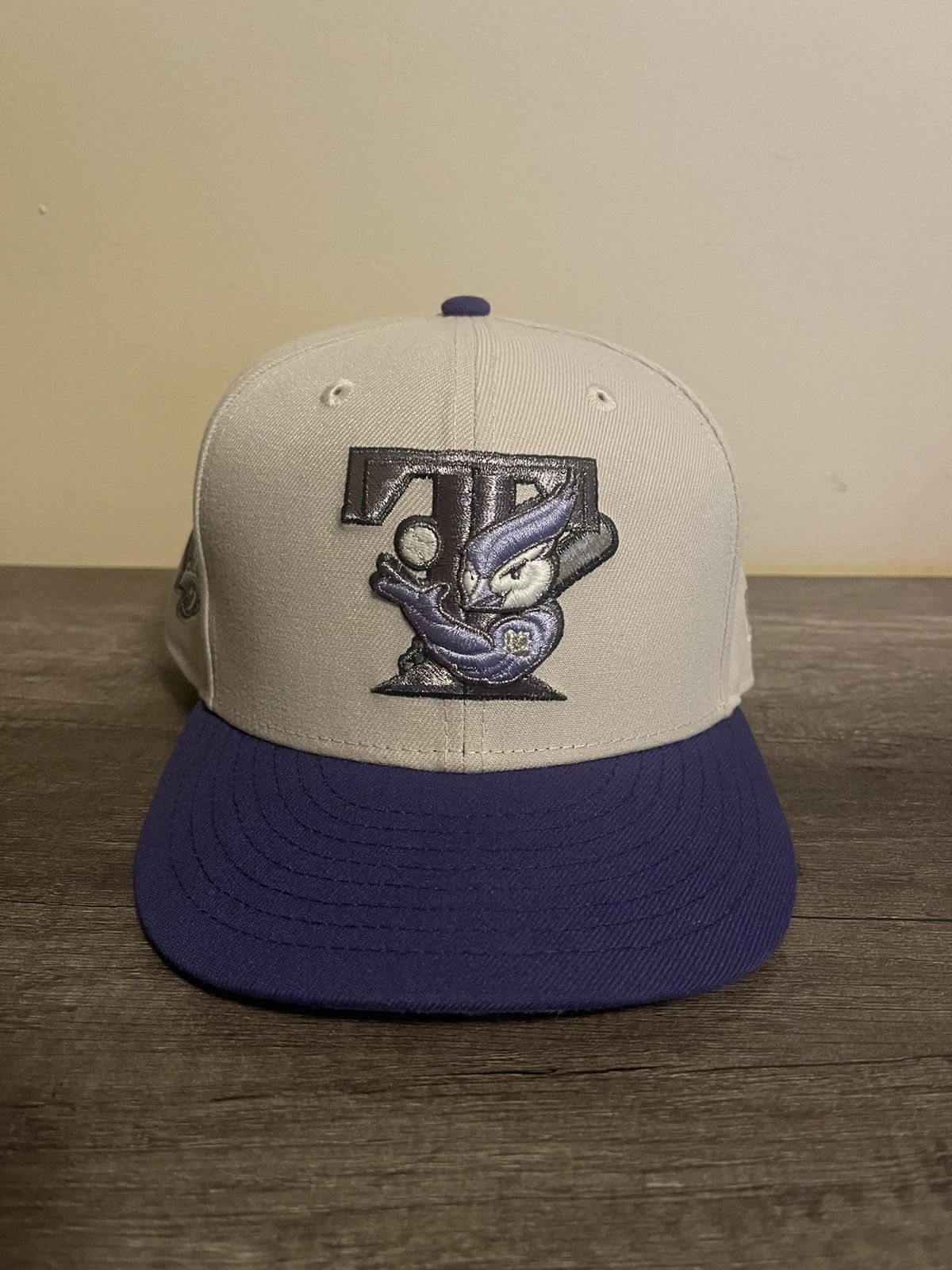 New Era 7 3/8 Toronto Blue Jays “Trunks” Fitted Size ONE SIZE - 1 Thumbnail