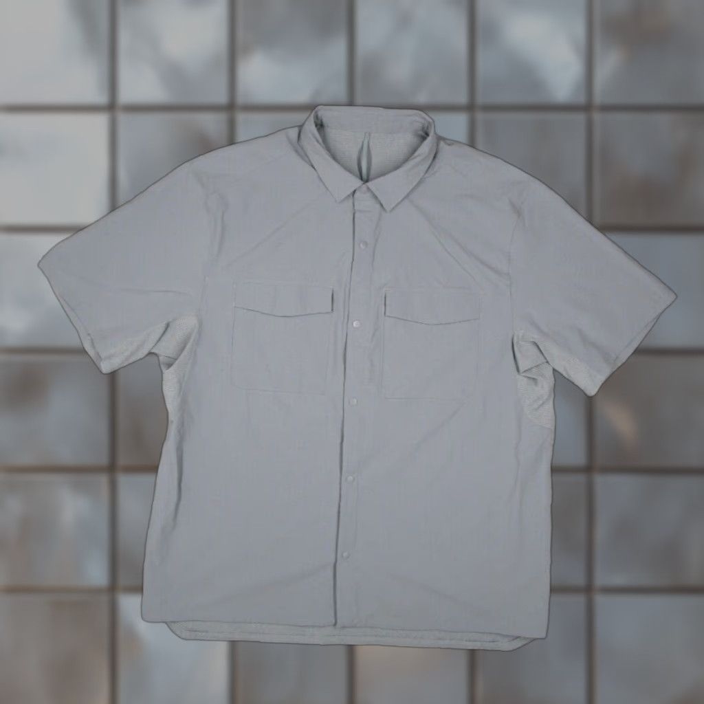 Lululemon Lululemon Shirt Mens Extra Large Gray Commission Snap Front Short Sleeve Active Size US XL / EU 56 / 4 - 1 Thumbnail