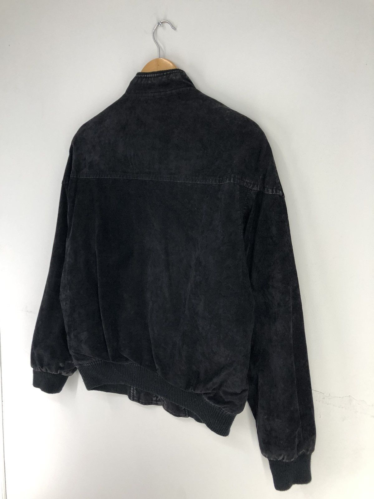 Vintage Vintage Velvet Black Bomber Jacket Size US L / EU 52-54 / 3 - 17 Thumbnail