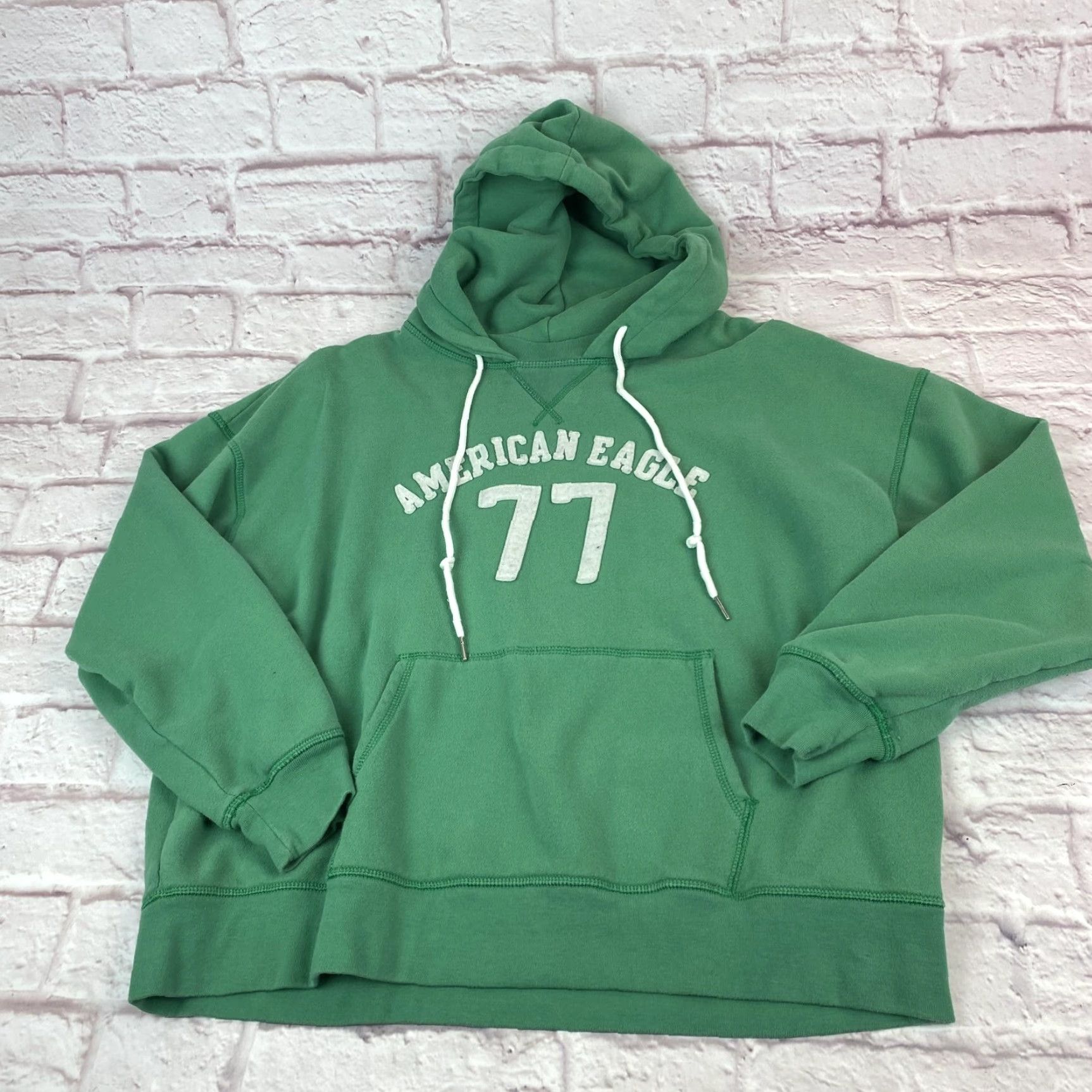American Eagle Outfitters American Eagle Sweatshirt Womens Small Green Oversized 77 Graphic Pullover Size S / US 4 / IT 40 - 2 Thumbnail