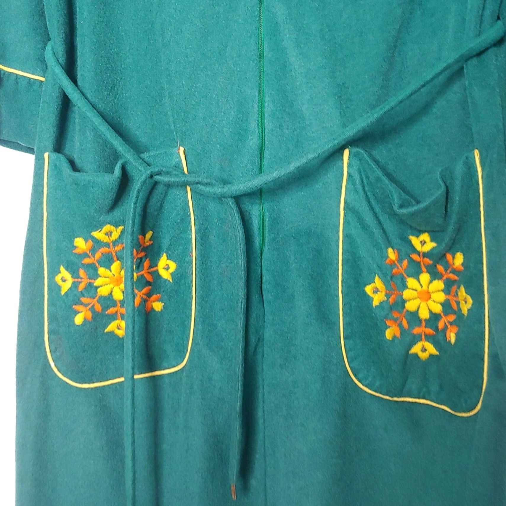 Velour VINTAGE Robe Women M 14-16 Long Green Velour Embroidered Flowers Bohemian 80s Grannycore Belted Long Robe Womens Size ONE SIZE - 2 Thumbnail