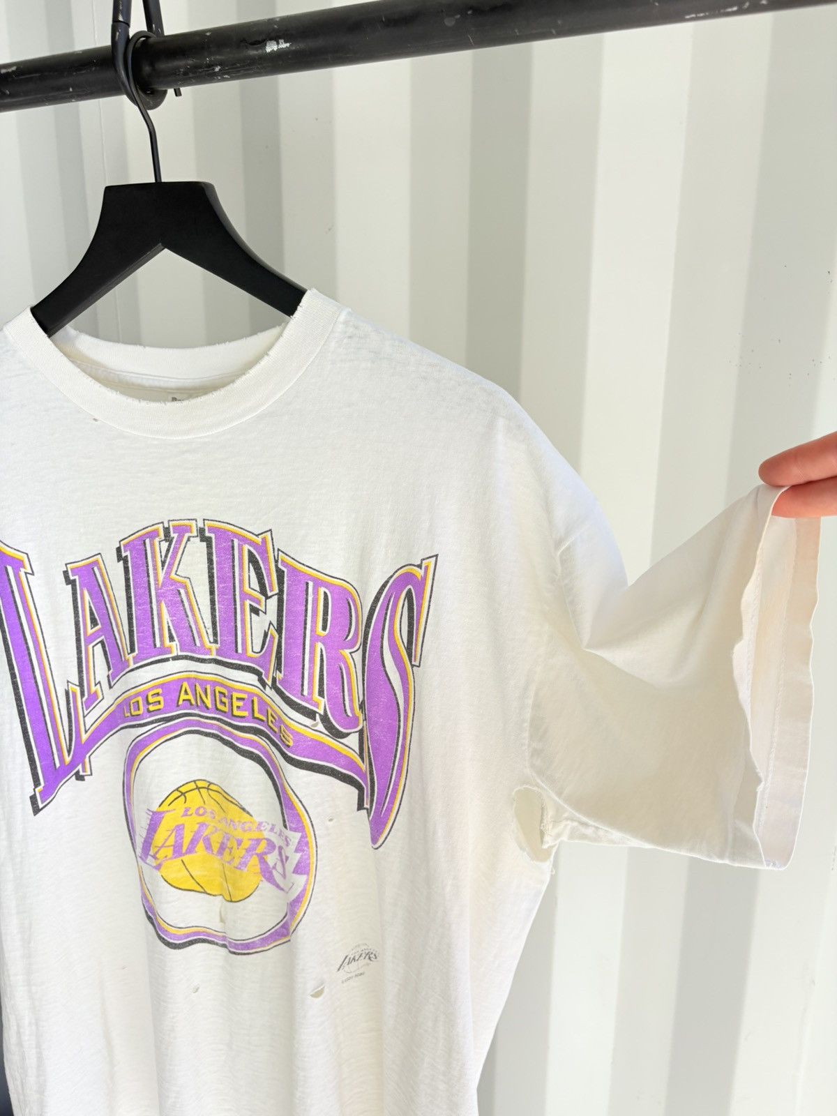 Vintage Thrashed Lakers Distressed Faded Shirt Grunge Paper thin Size US XL / EU 56 / 4 - 3 Thumbnail