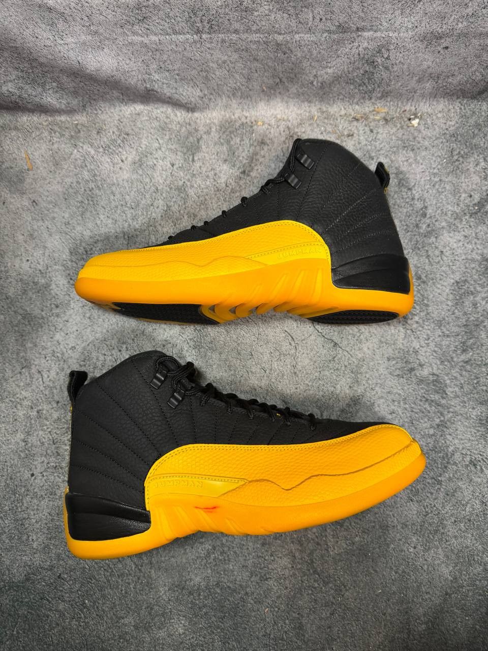 Jordan Brand Size 9 | Jordan 12 University Gold No Box | Pre-Owned Size US 9 / EU 42 - 5 Thumbnail