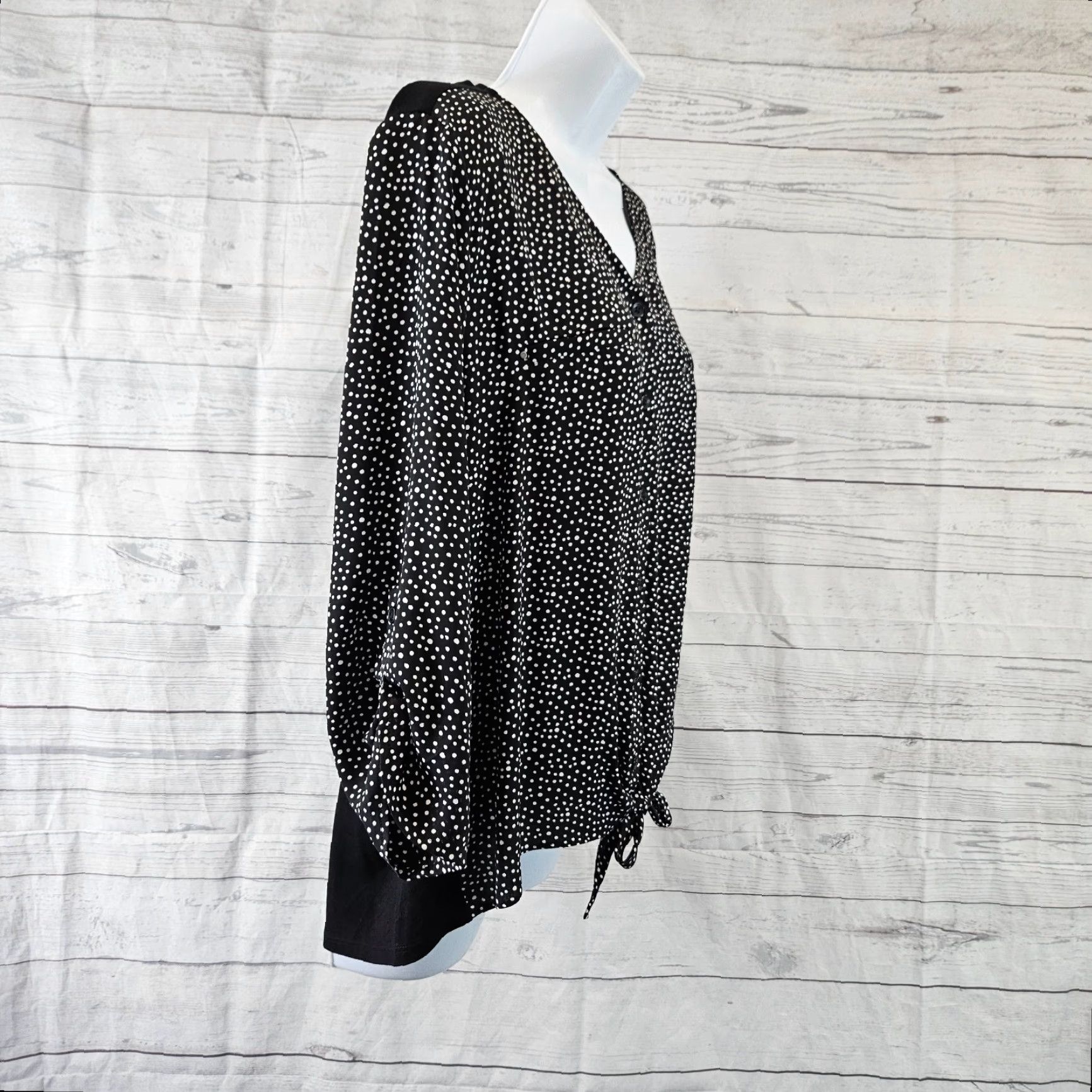 Vintage Chico's Womens Button-Up Top L Black White Polka Dot 3/4 Sleeve V-Neck Shirt Women Size L / US 10 / IT 46 - 3 Thumbnail
