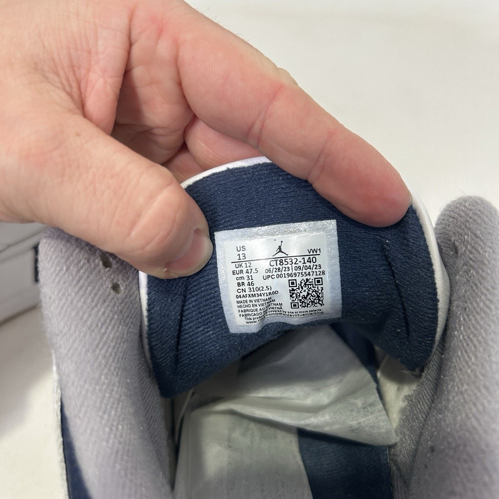 Jordan Brand Nike Air Jordan 3 Retro “White Midnight Navy Cement Grey” Size US 13 / EU 46 - 10 Thumbnail