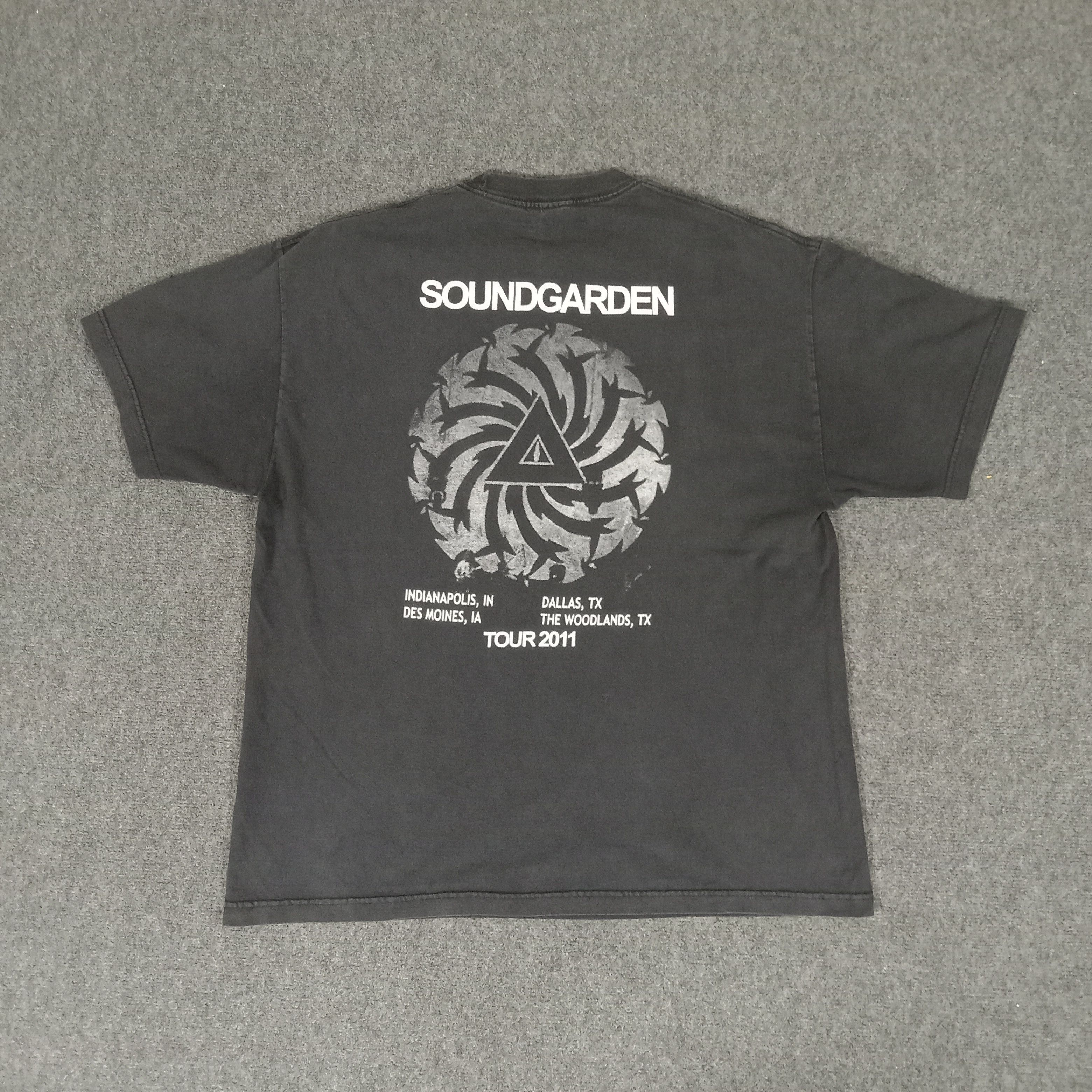 Band Tees × Vintage Soundgarden American Rock Band Tour Tshirt Size US M / EU 48-50 / 2 - 4 Thumbnail