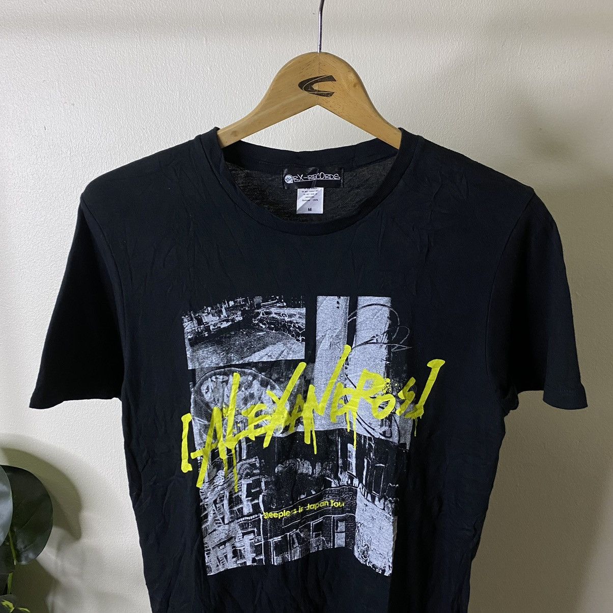 Band Tees [ALEXANDROS] Japanese Rock Band Sleepless in Japan Tour 2019 Size US S / EU 44-46 / 1 - 2 Thumbnail