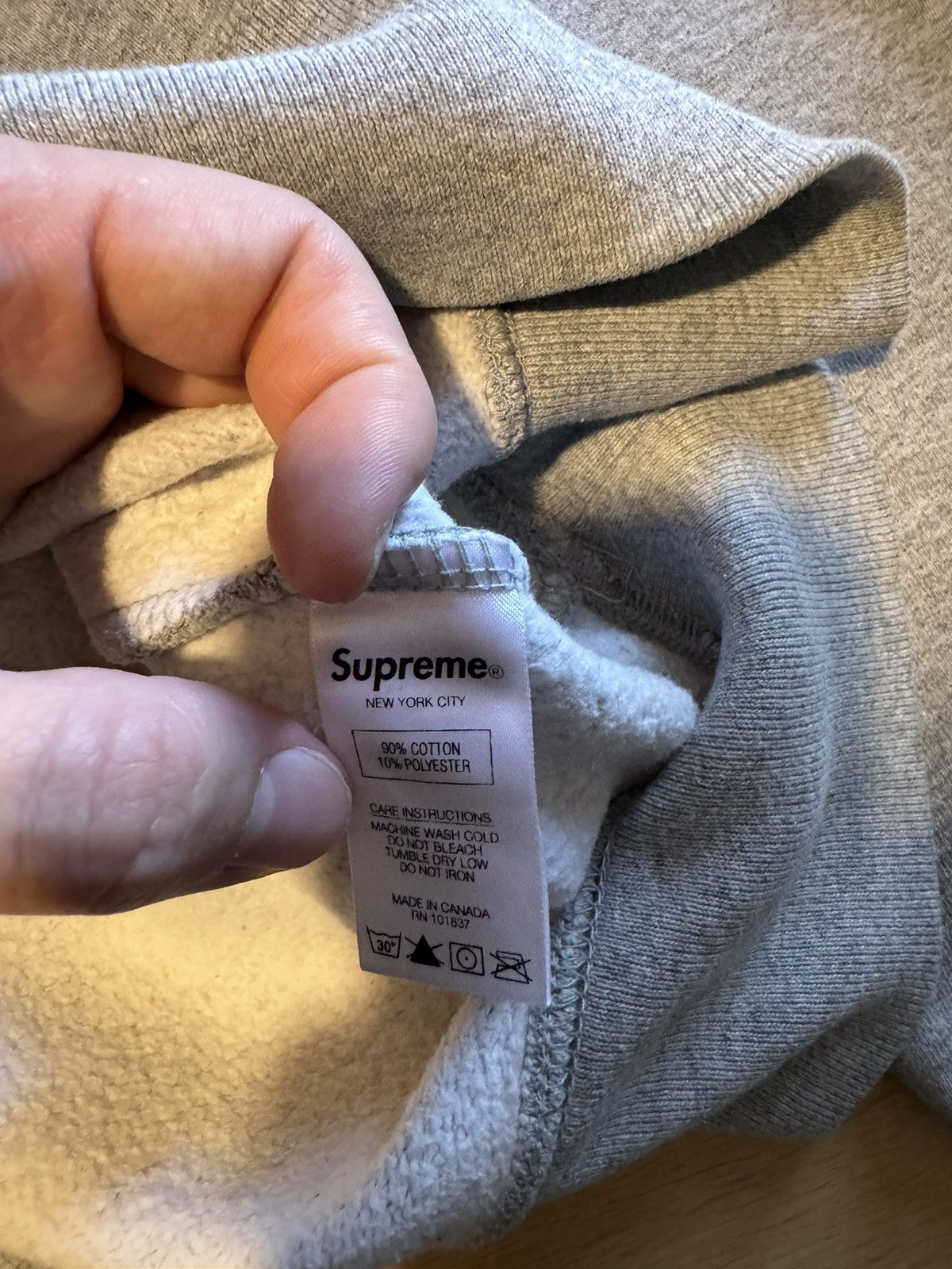 Supreme Supreme grey crewneck with orange logo Size US M / EU 48-50 / 2 - 5 Thumbnail