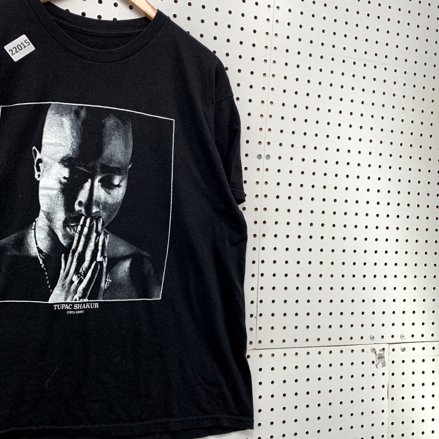 Vintage 2PAC Tupac Shakur Shirt Black Adult Large Hip Hop Tee 23x29 Praying Hands Size US L / EU 52-54 / 3 - 4 Thumbnail