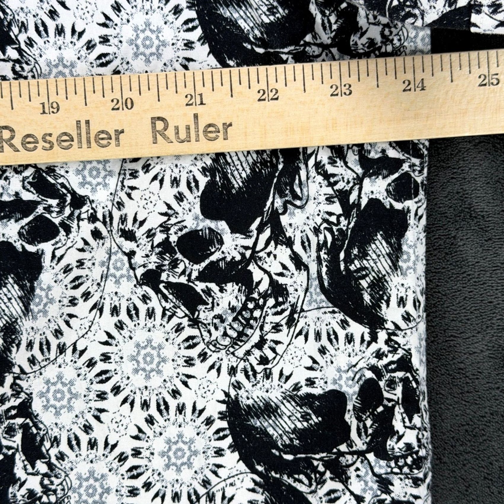 Robert Graham Robert Graham Mens 2XL Short Sleeve Button-Up Shirt Skull Floral Classic Fit Size US XXL / EU 58 / 5 - 4 Thumbnail
