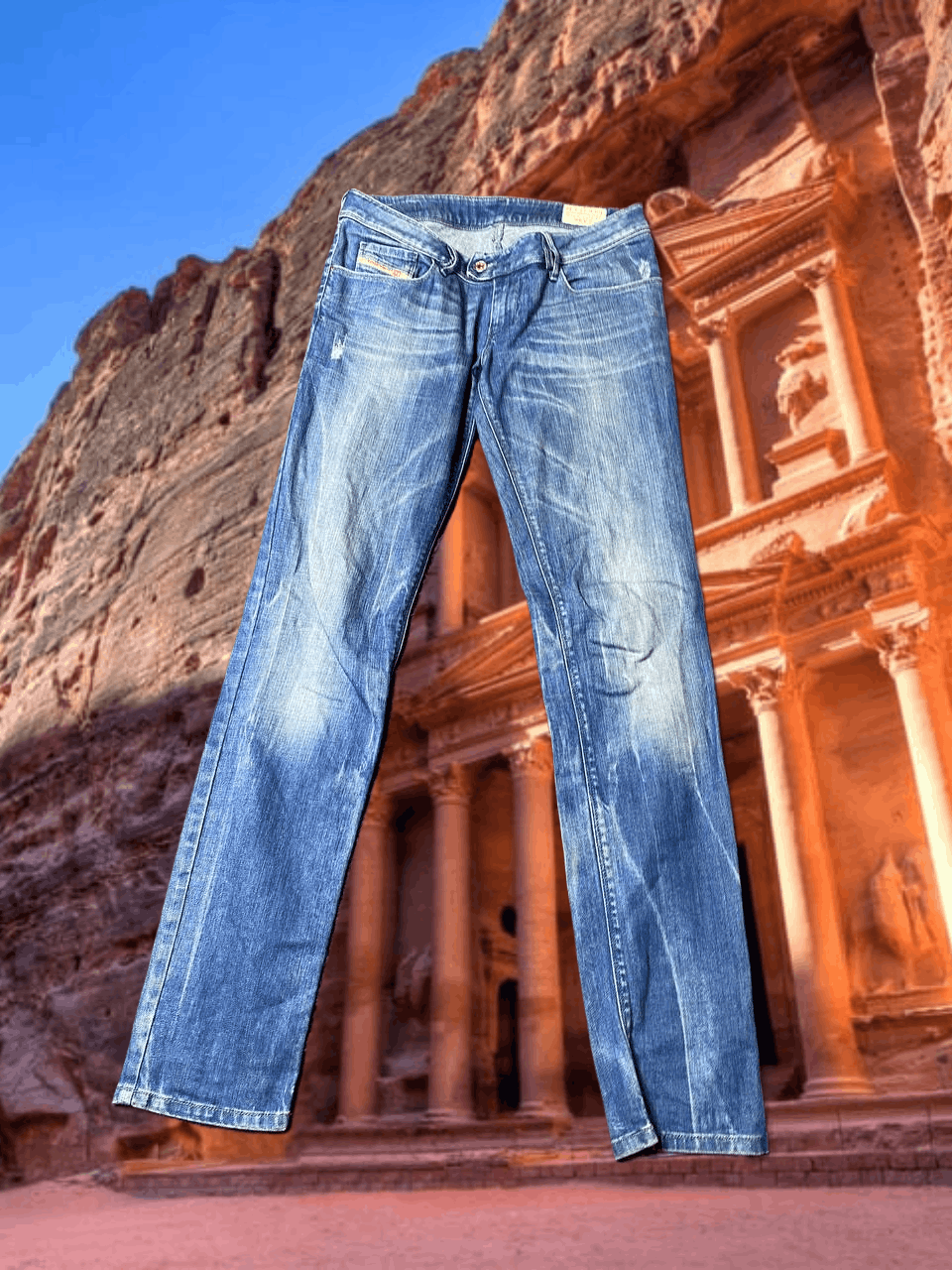 Diesel DIESEL NEVY Distressed Thrashed Jeans Y2K Vintage Size 27" / US 4 / IT 40 - 1 Thumbnail