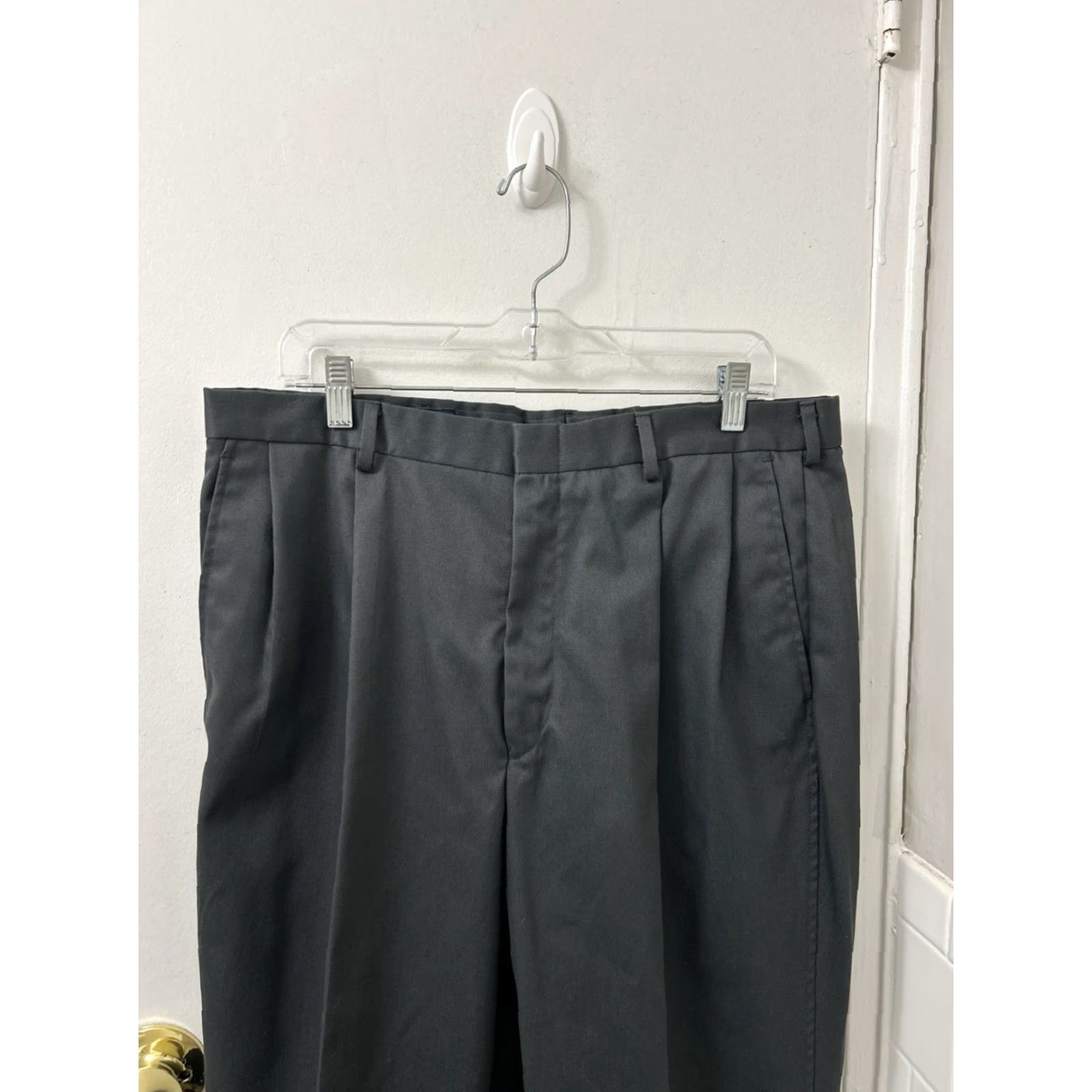 Lands' End Lands' End Pants Mens 35x34 Gray Dress Pants Cuffed Pleated Zipper YKK Cotton Blend Straight Classic Waist 35 Inseam 34 USA USA Made N/A Size US 35 - 2 Thumbnail