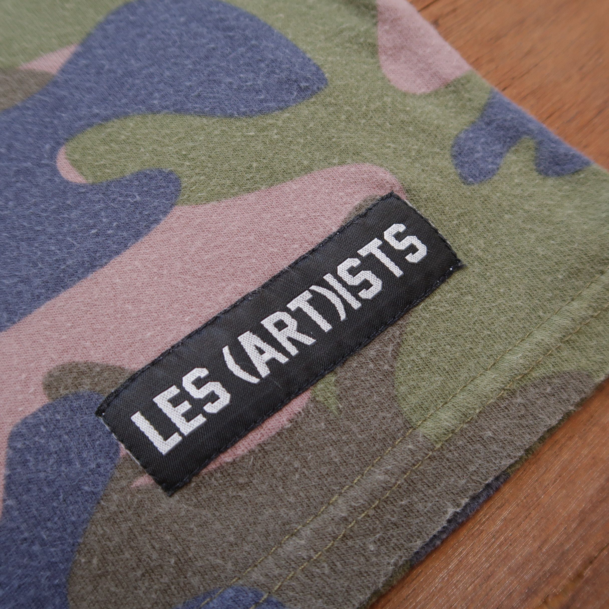 Japanese Brand Les Artists Travis 92 Graphic T-shirt Men Large Camo Size US L / EU 52-54 / 3 - 6 Thumbnail