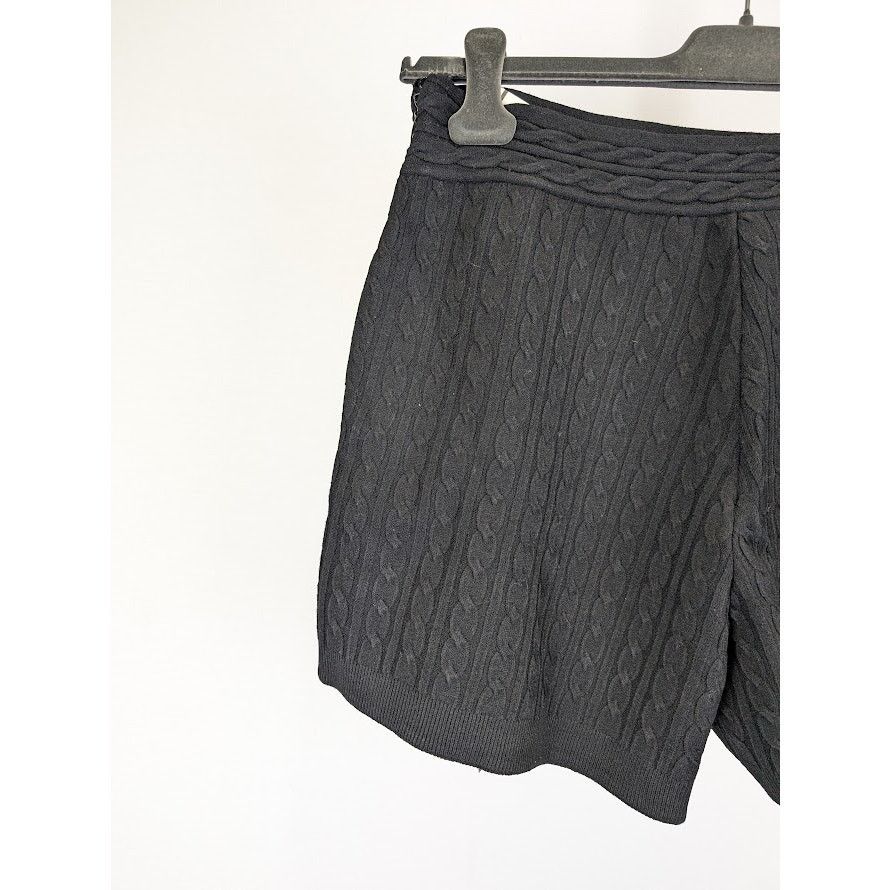 Valentino o1rshd1 Women's Shorts in Black Size 36" / US 14 / IT 50 - 16 Thumbnail